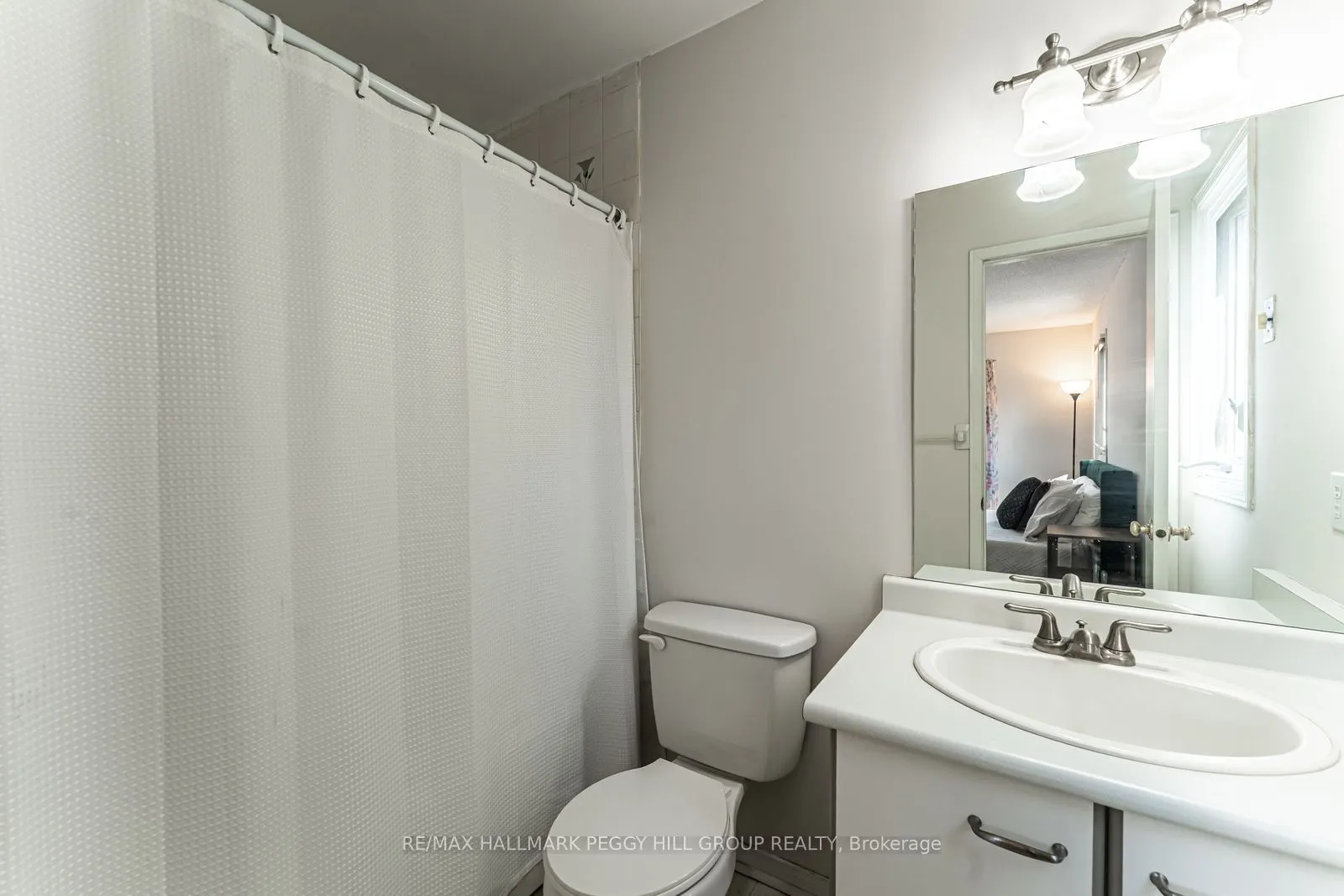 508 Essa Road, #52