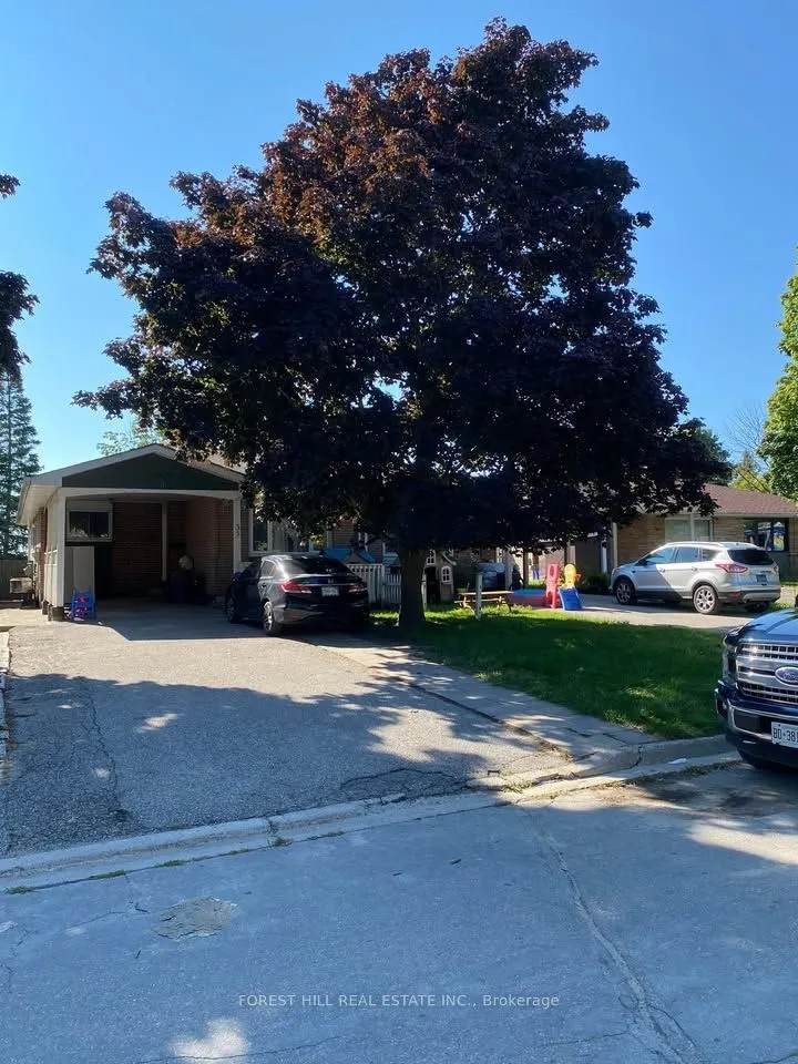35 Daphne Crescent