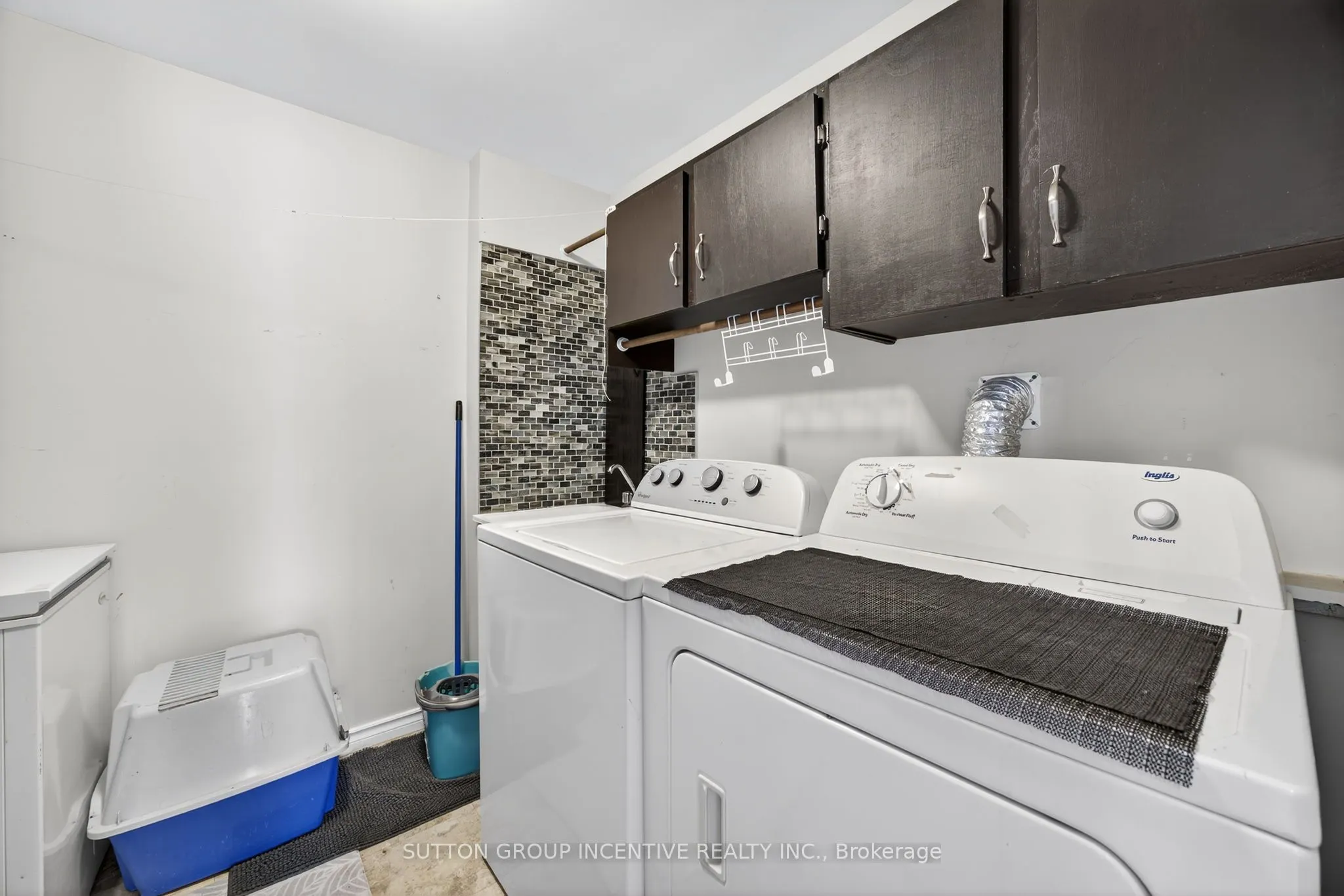 4652 Plum Point Road