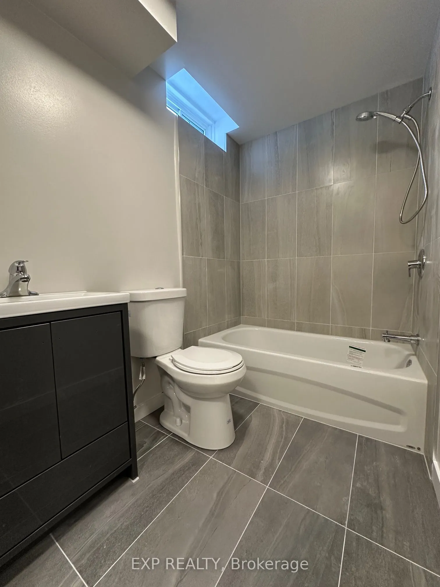 58 Moore Place S, #B