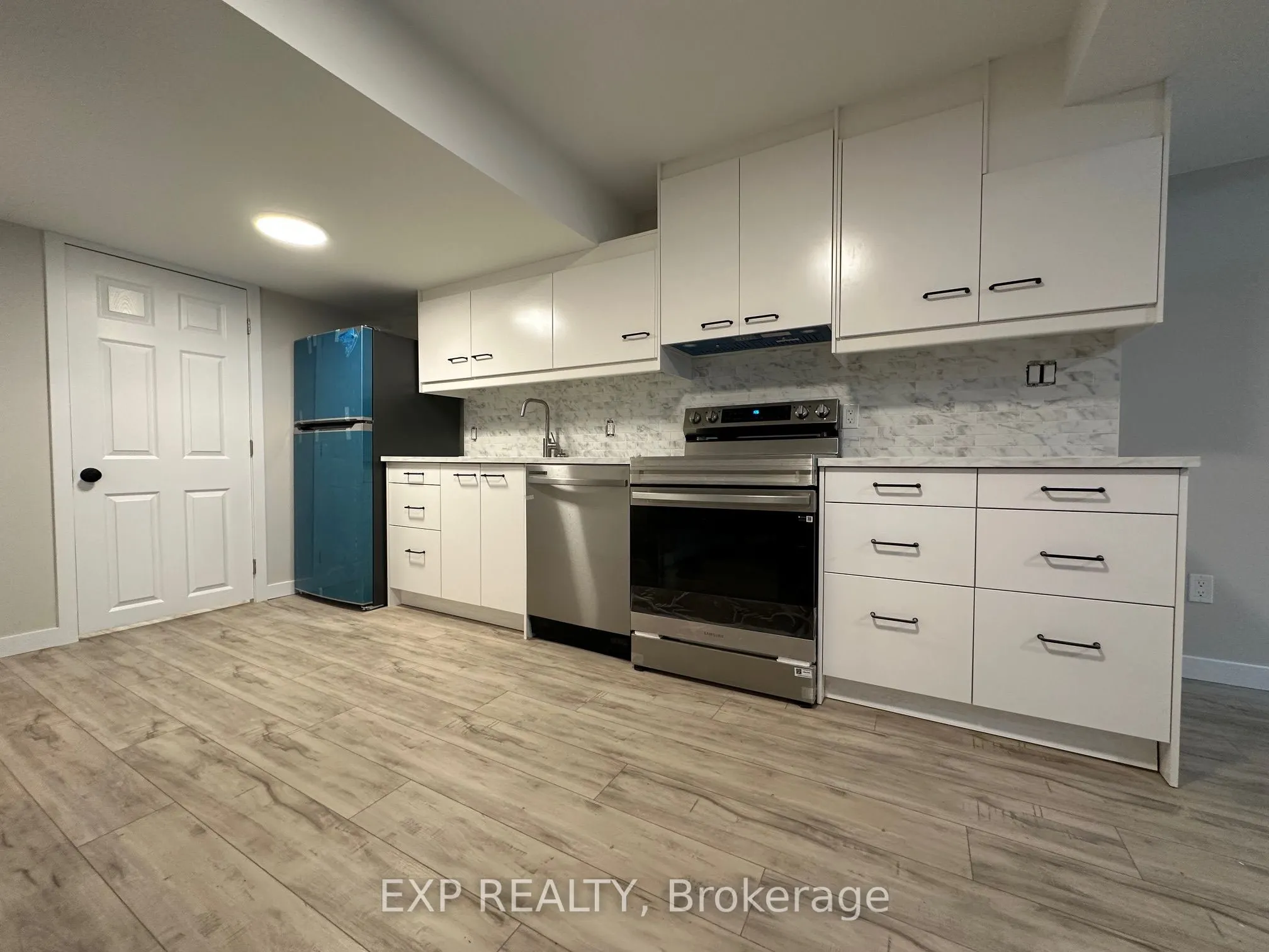 58 Moore Place S, #B