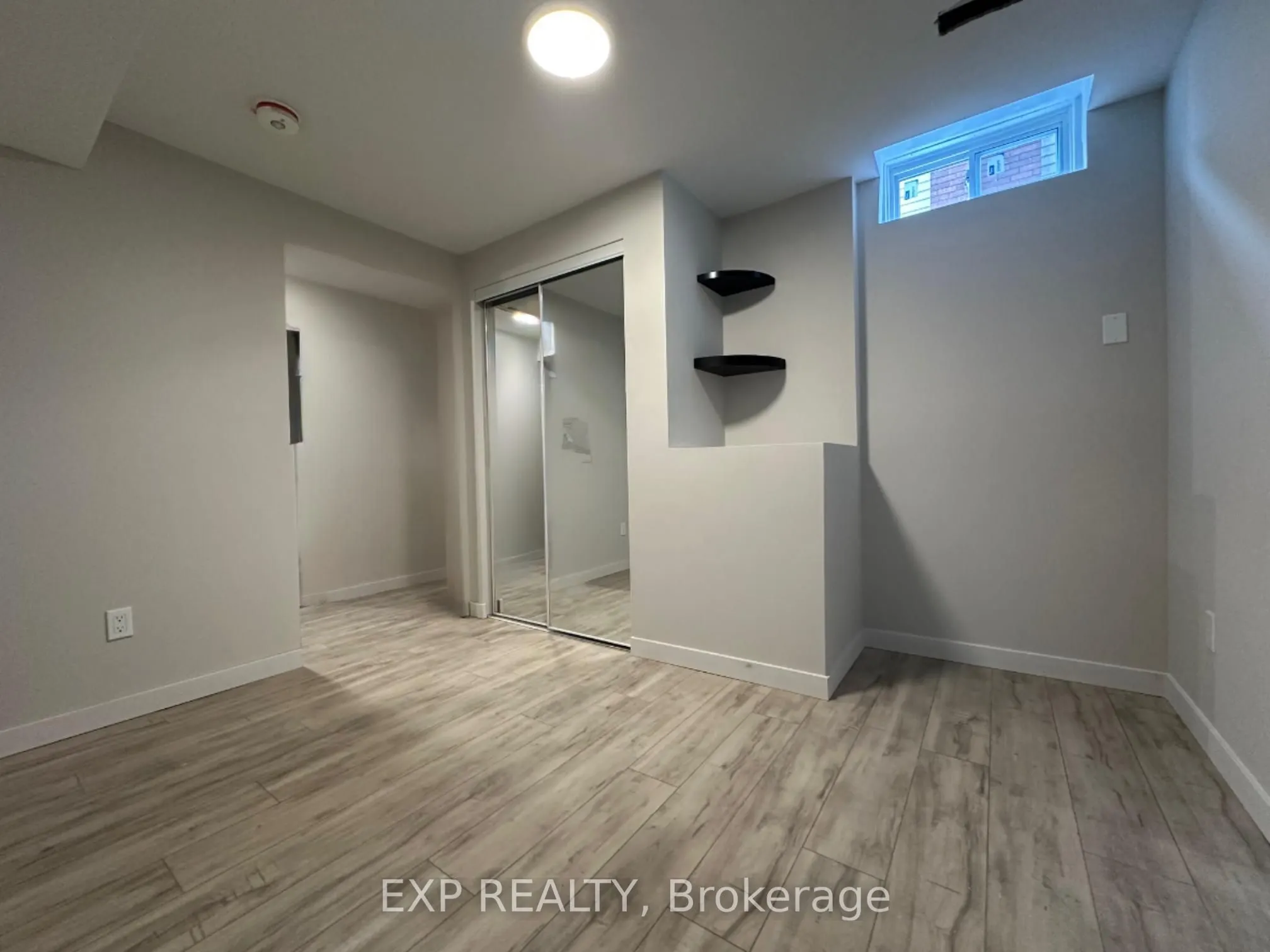 58 Moore Place S, #B