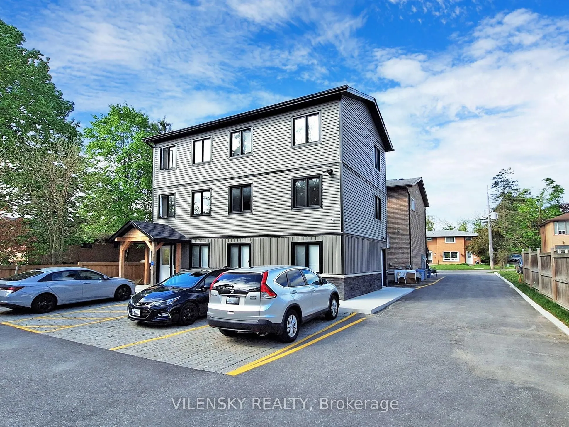 195 Owen Street, #F