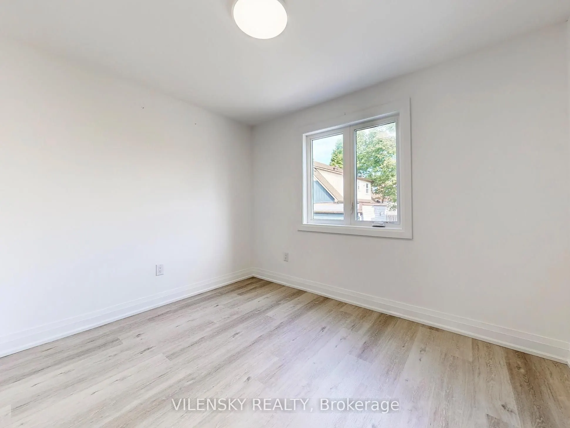 195 Owen Street, #F