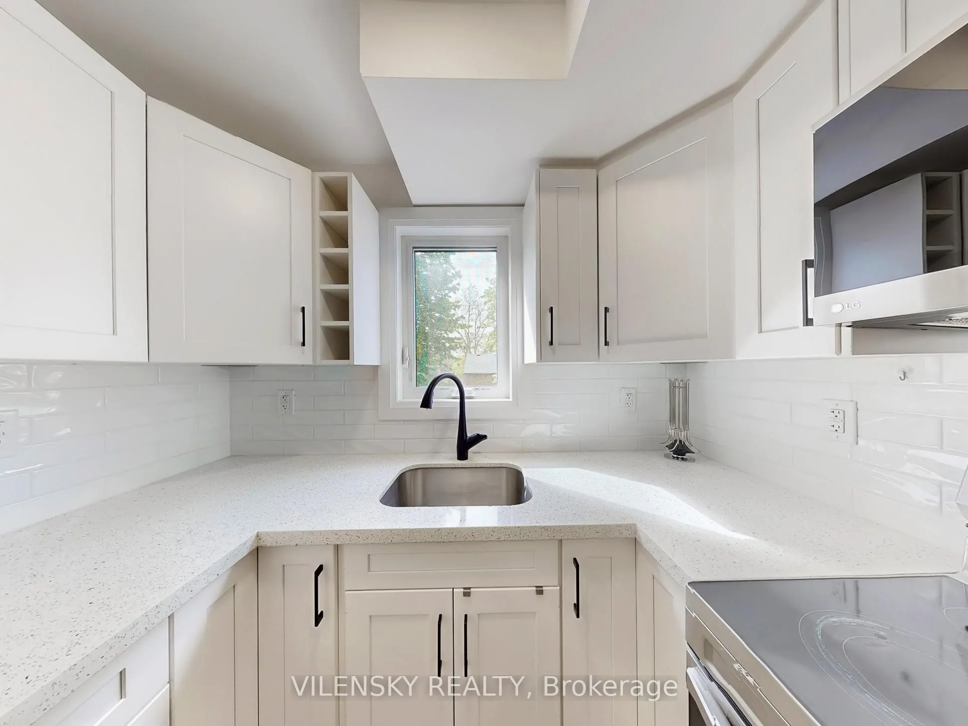 195 Owen Street, #F
