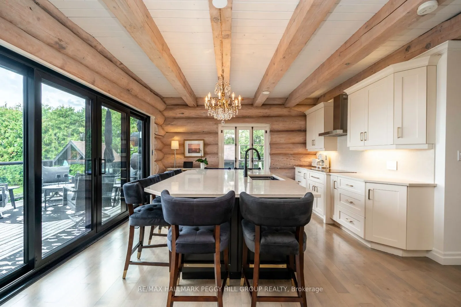 2 Sunnyside Avenue
