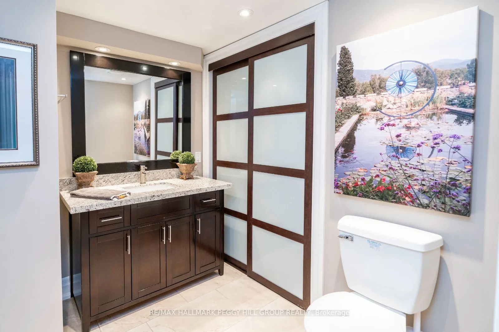 2 Sunnyside Avenue