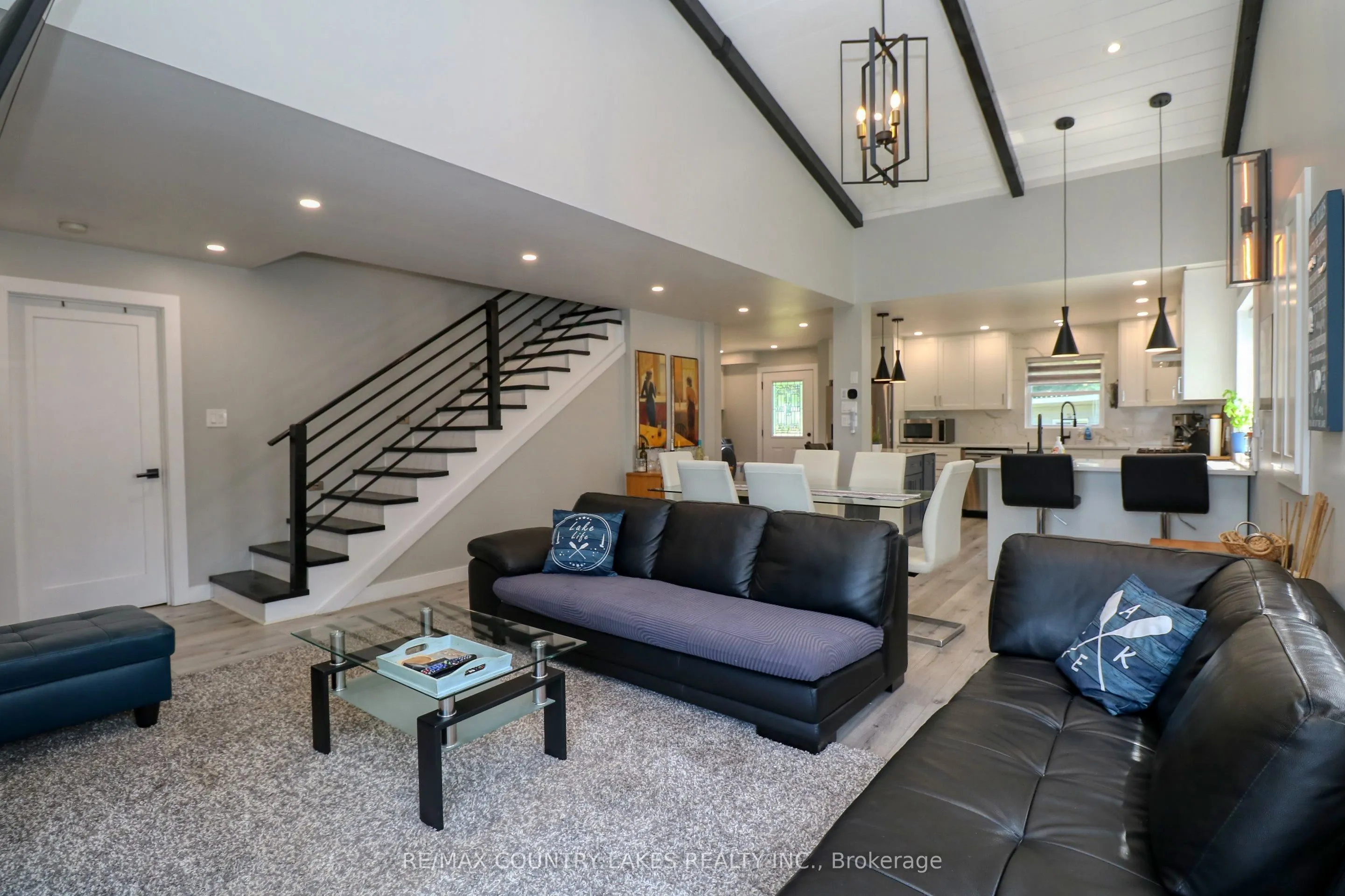 104 The Steps Road