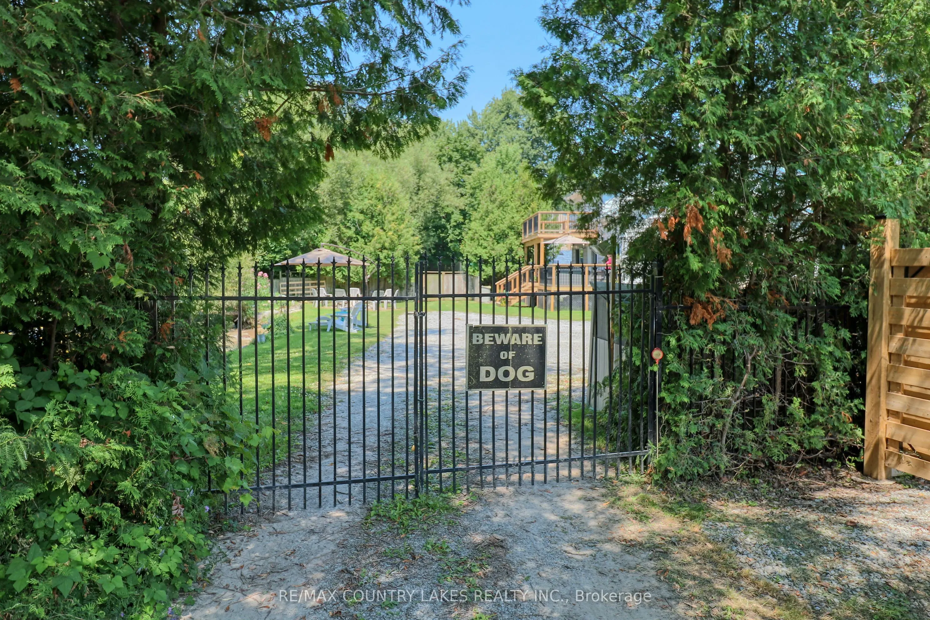 104 The Steps Road