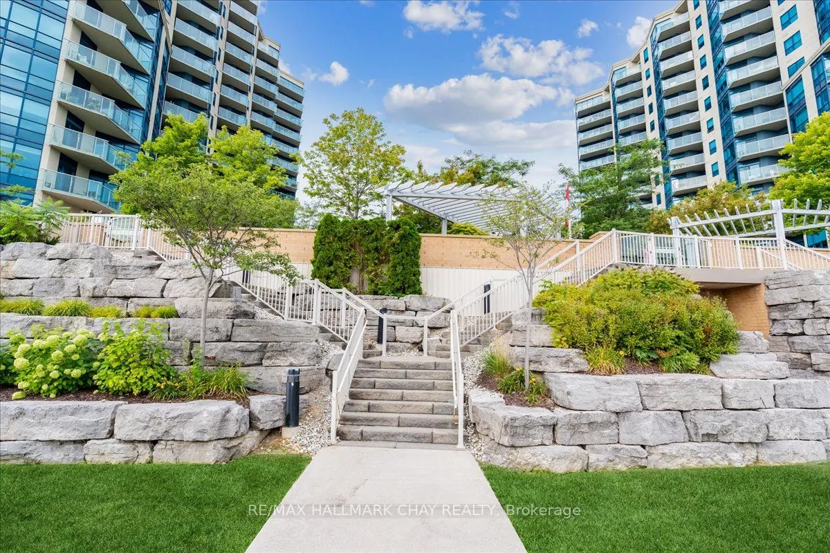 37 Ellen Street, #1409