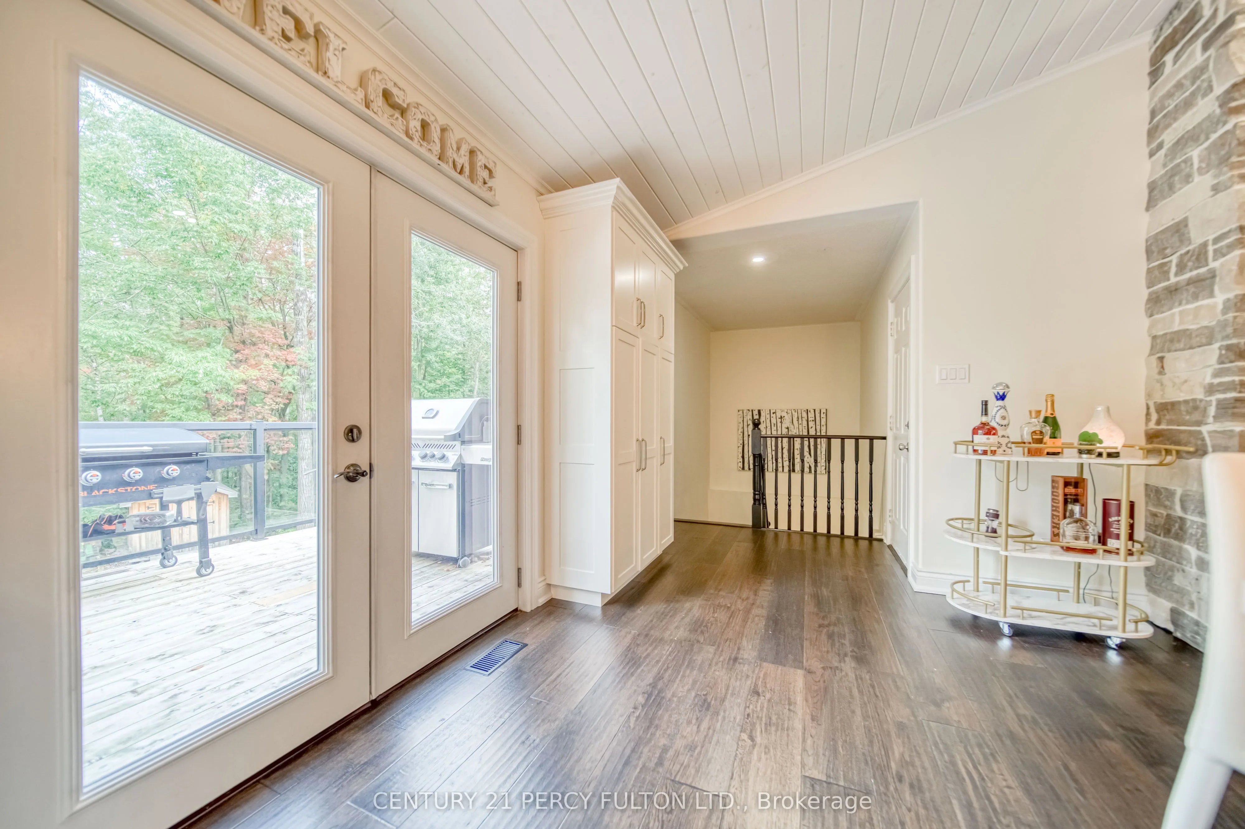 13 Hickory Lane