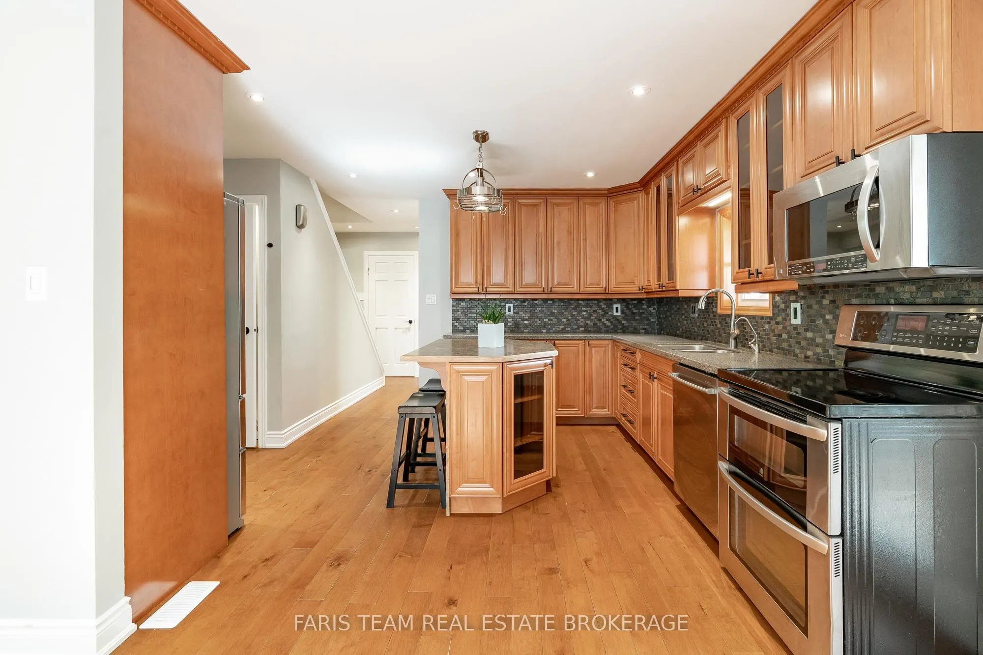 104 Knox Road E