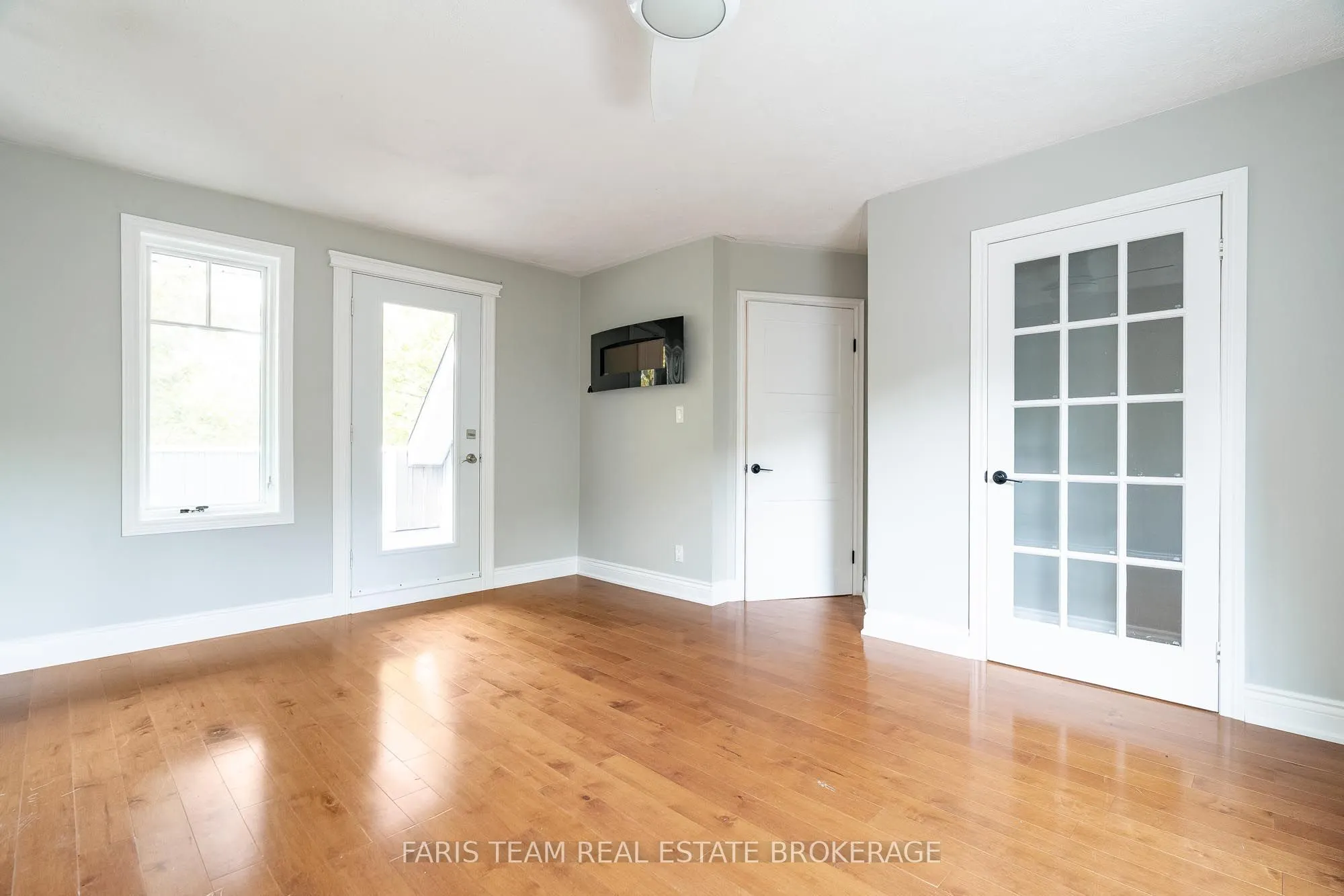 104 Knox Road E