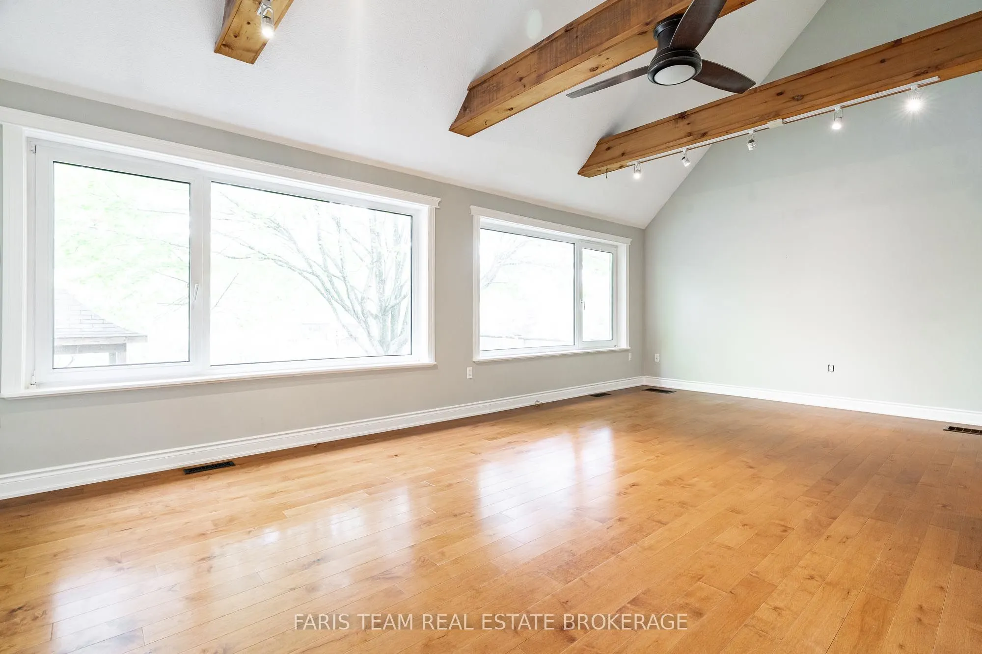 104 Knox Road E
