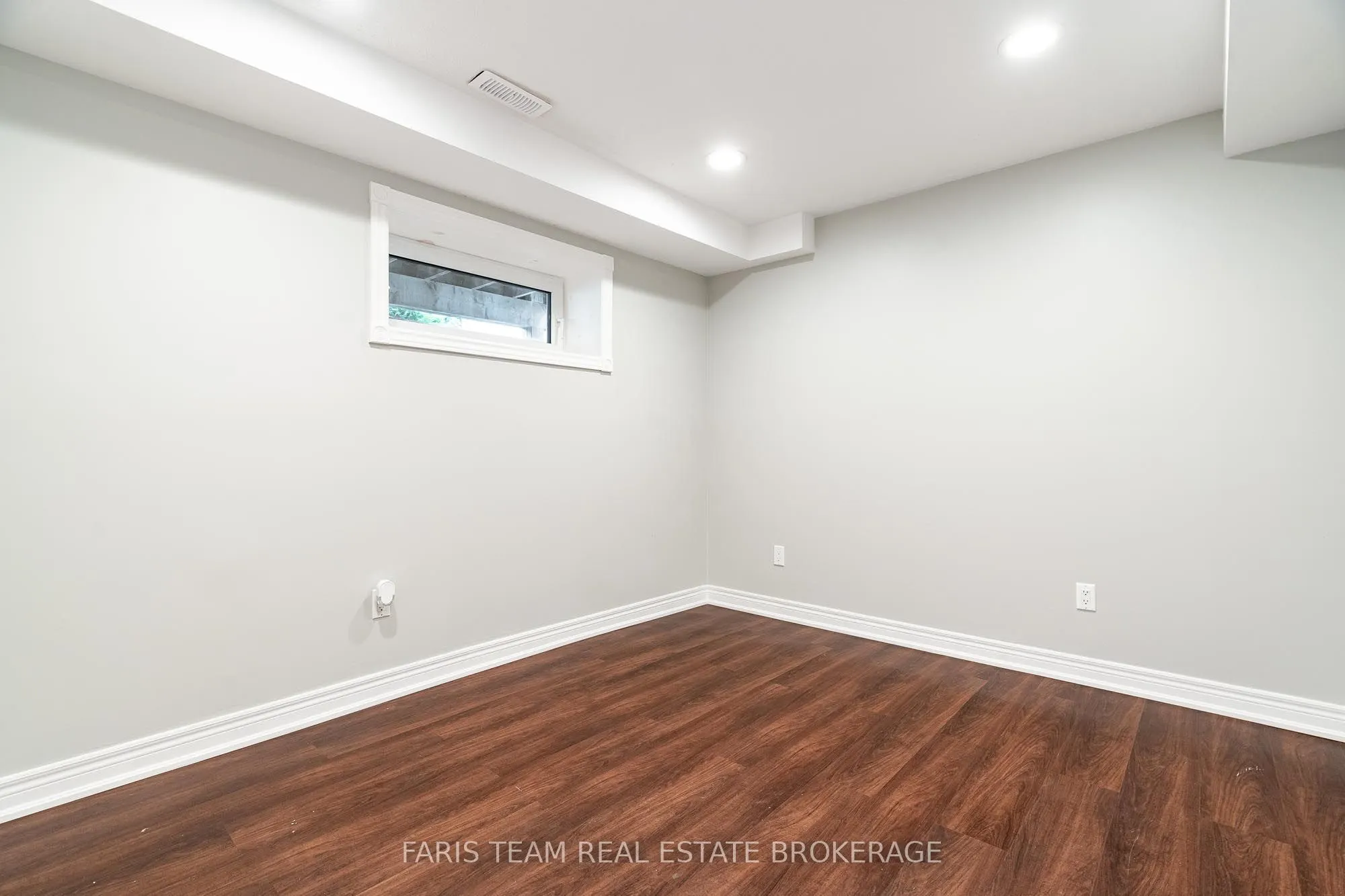 104 Knox Road E