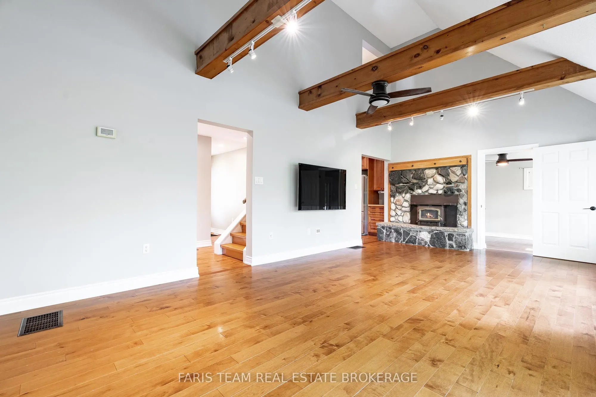 104 Knox Road E