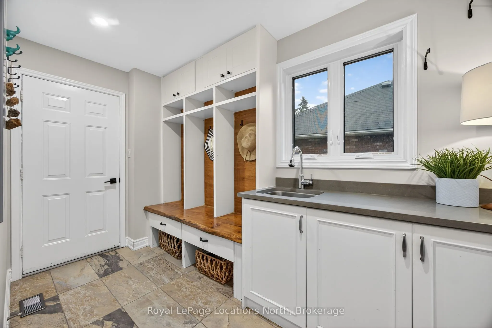 8 Burnside Court