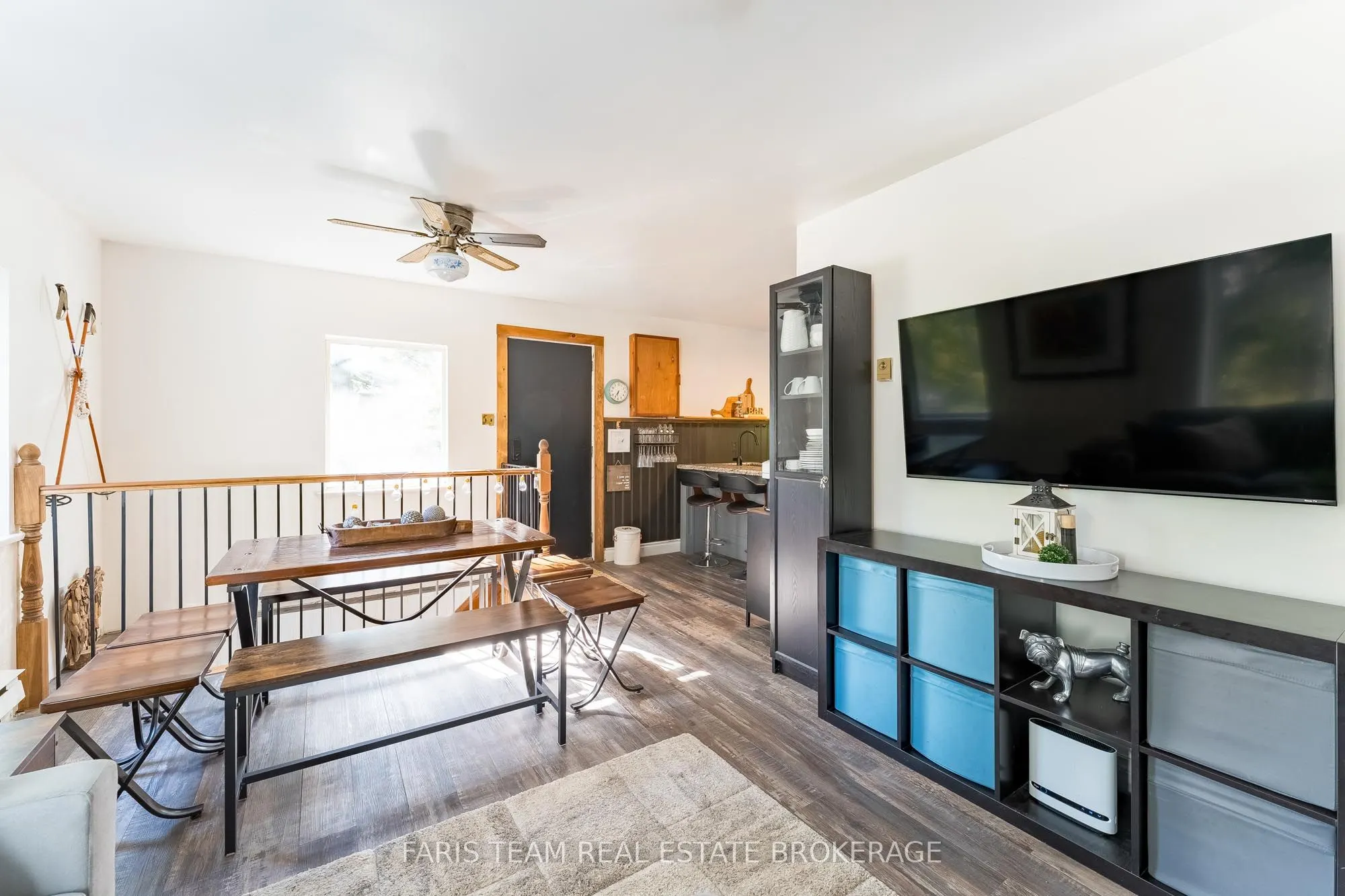 43 Manitou Crescent