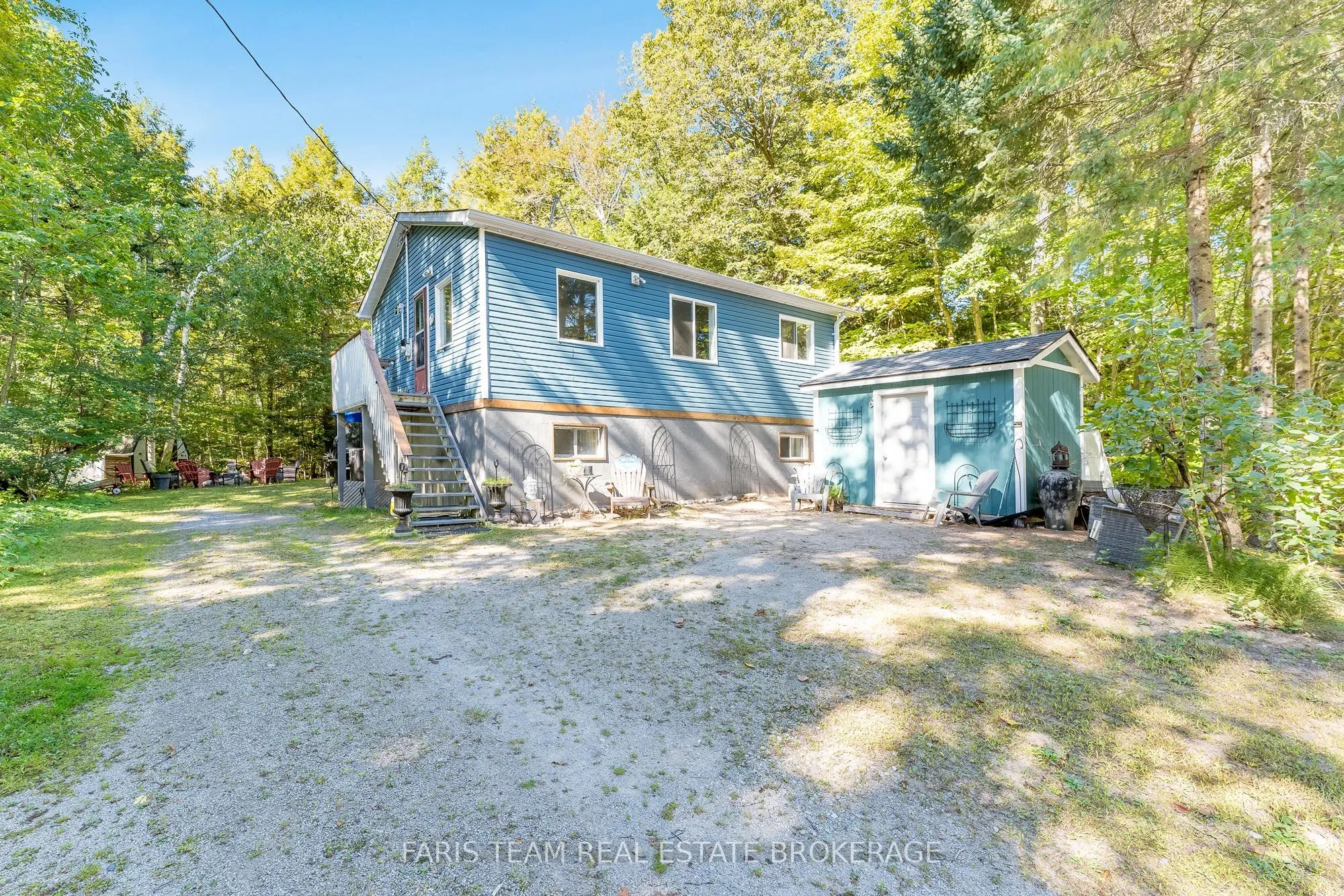 43 Manitou Crescent