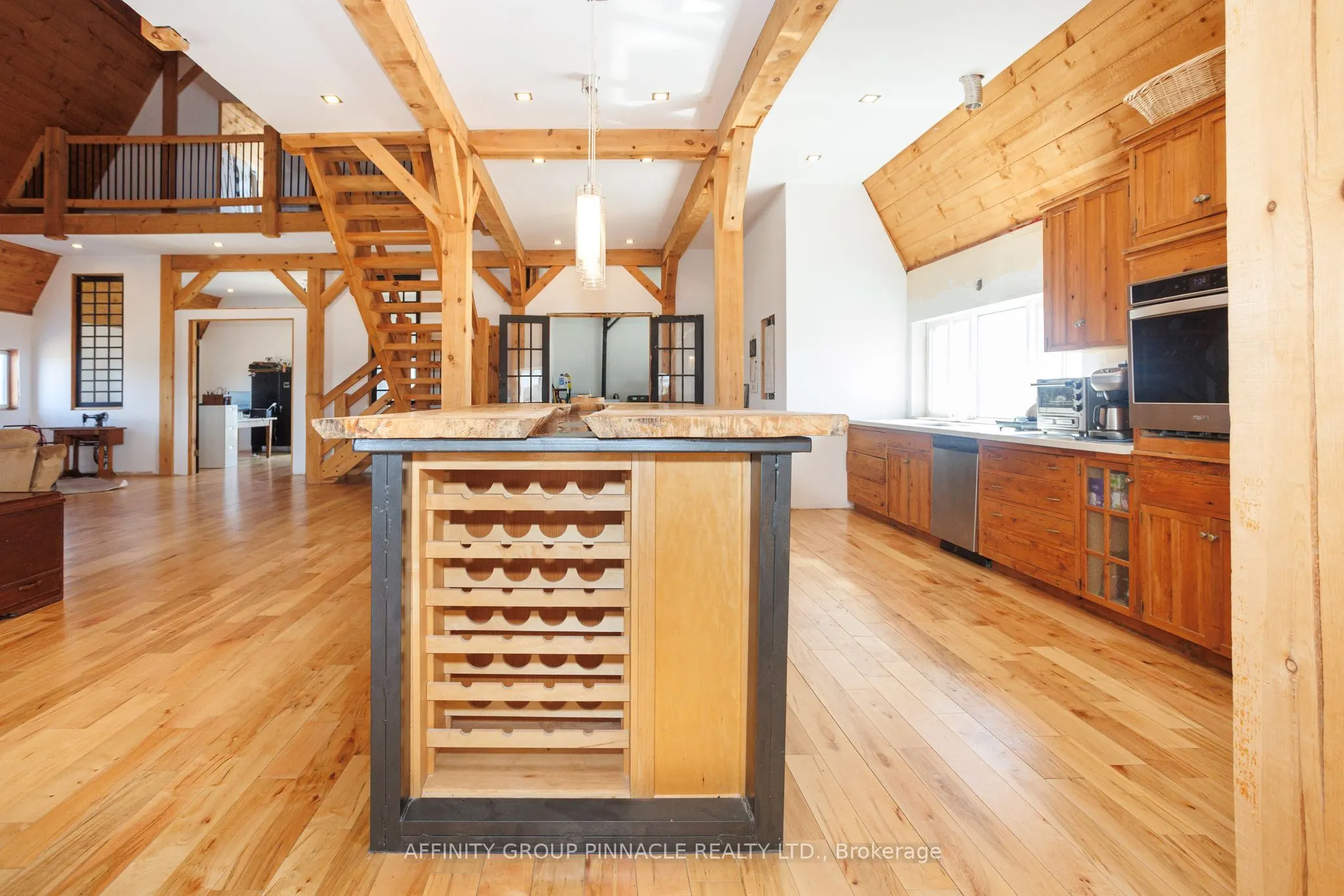 1295 Carlyon Line