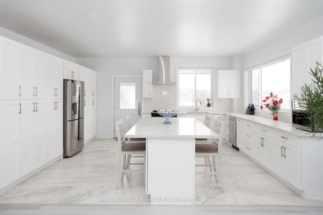 1295 Carlyon Line