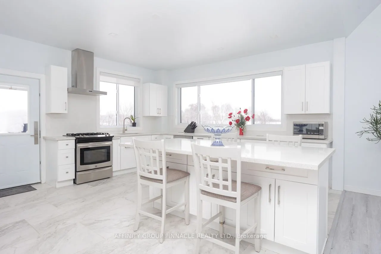 1295 Carlyon Line