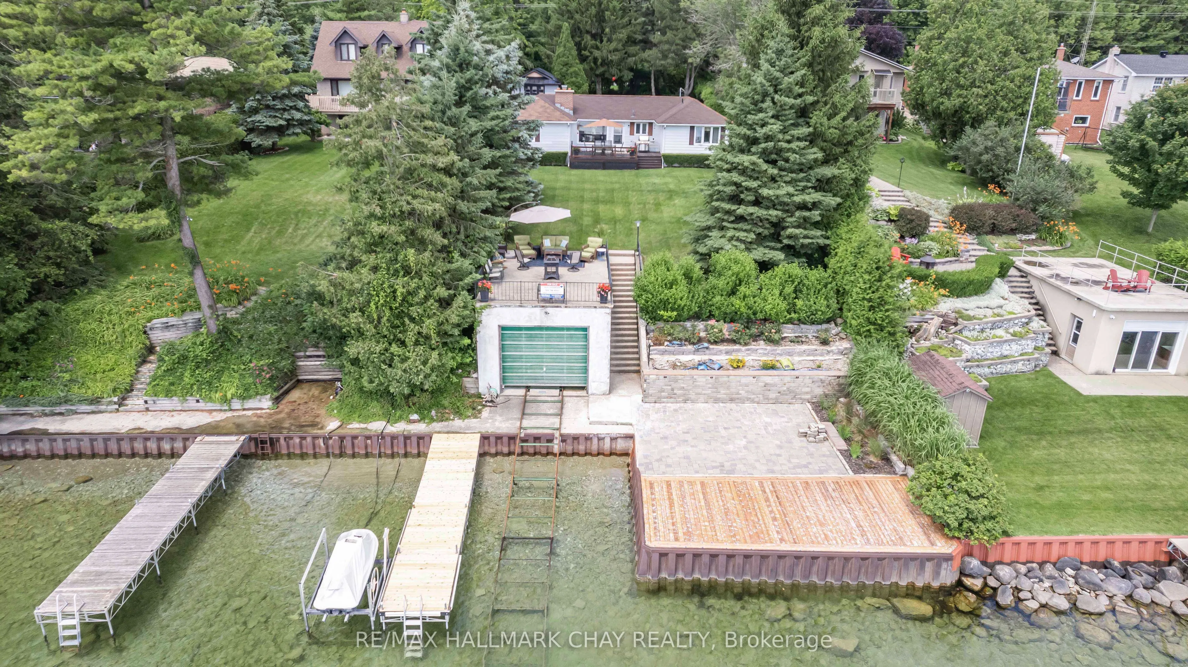 1125 Woodland Drive