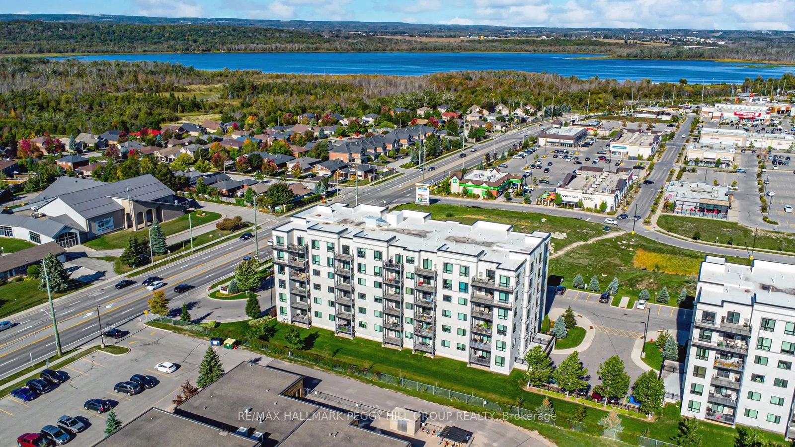295 Cundles Road E, #404