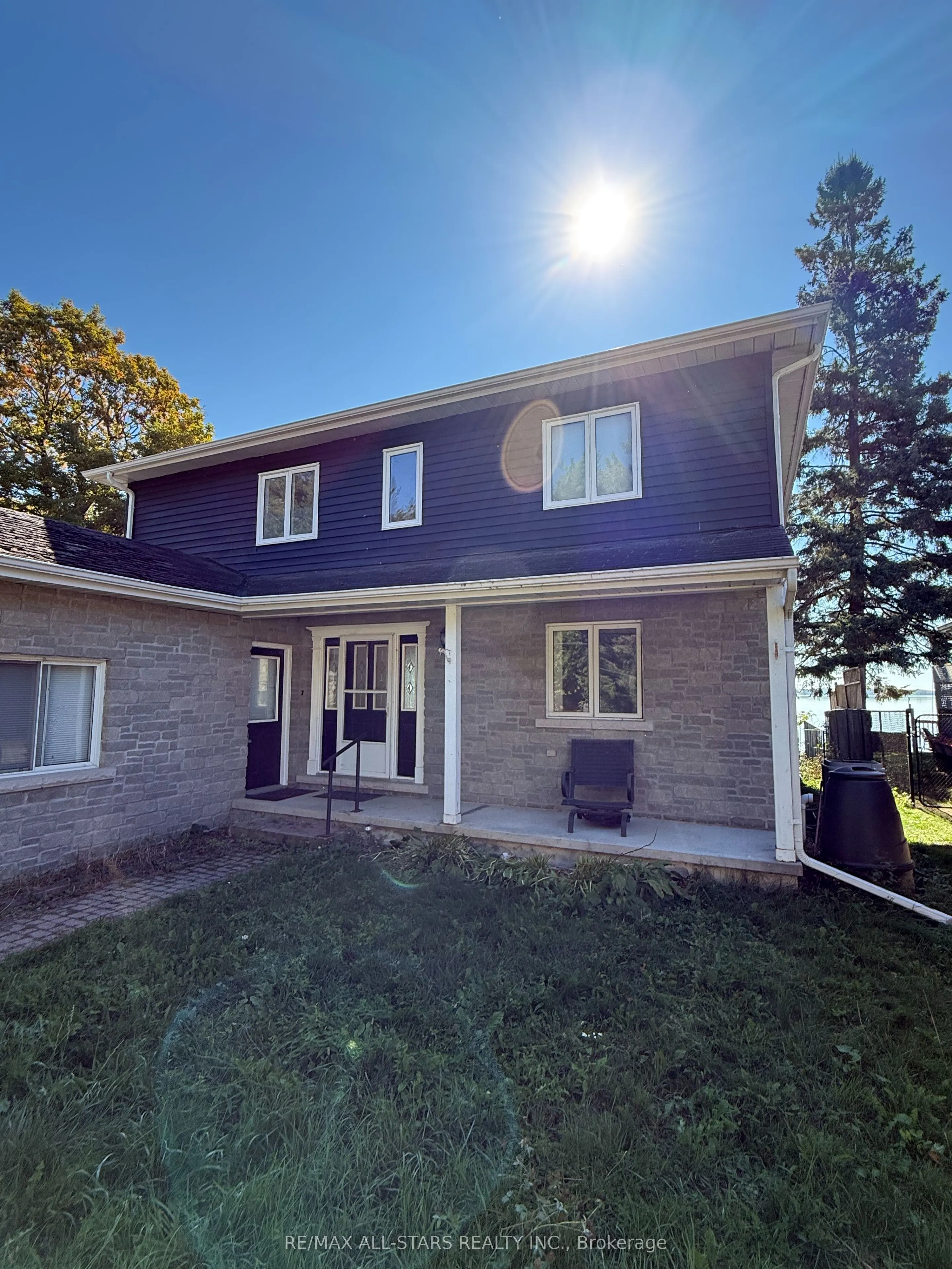 2999 Lakeside Drive