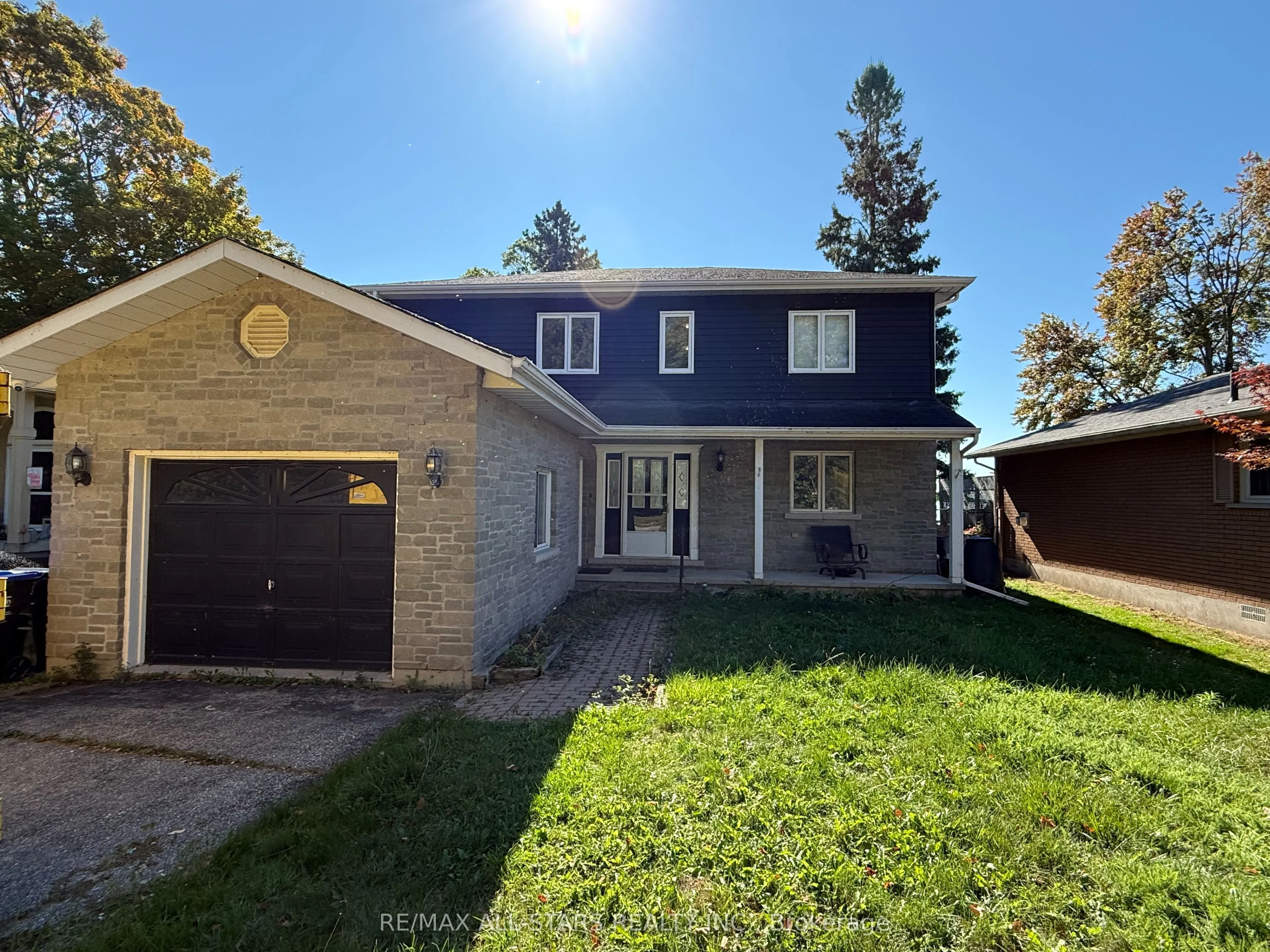 2999 Lakeside Drive
