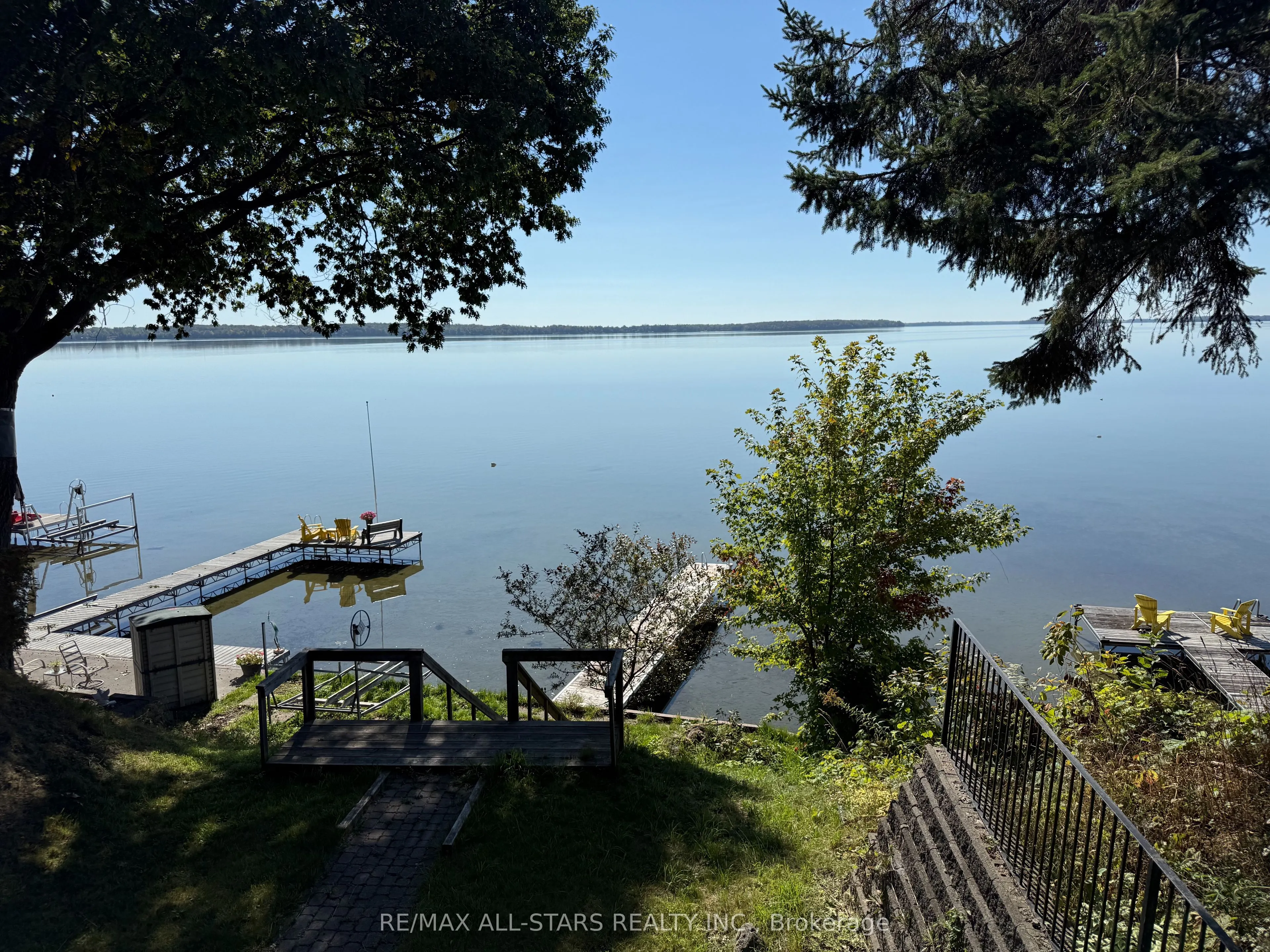 2999 Lakeside Drive