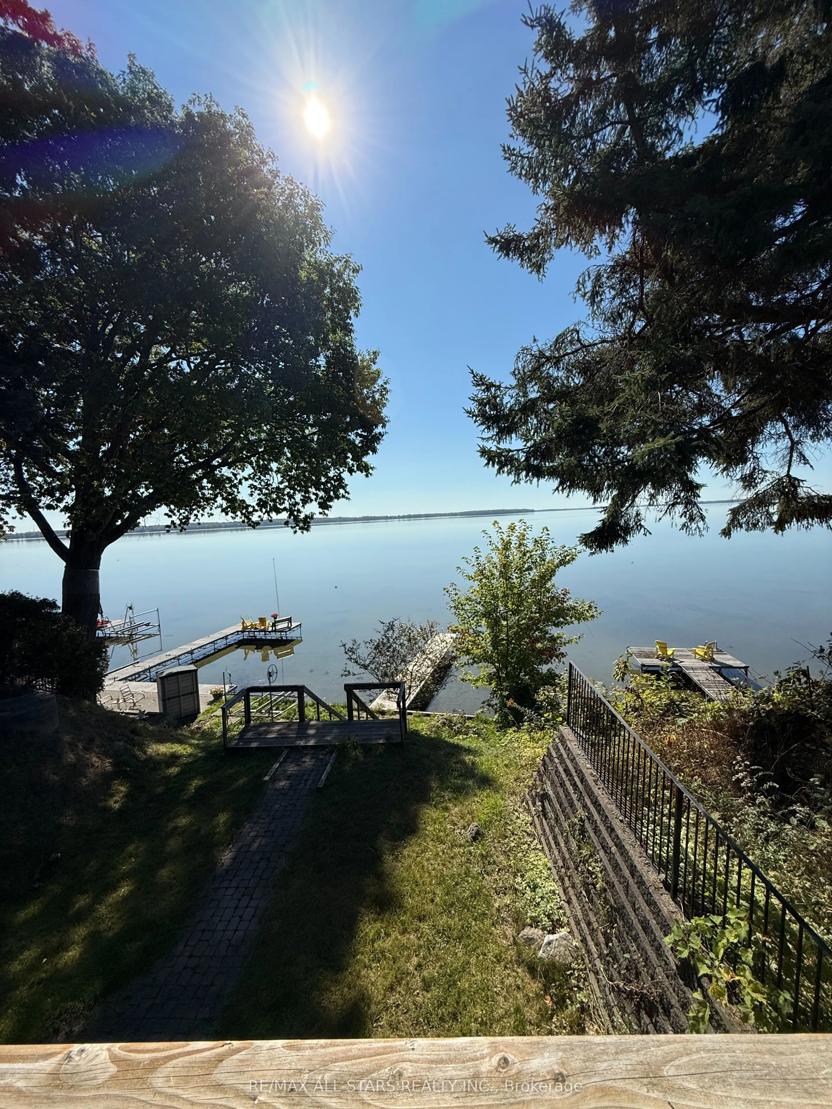 2999 Lakeside Drive
