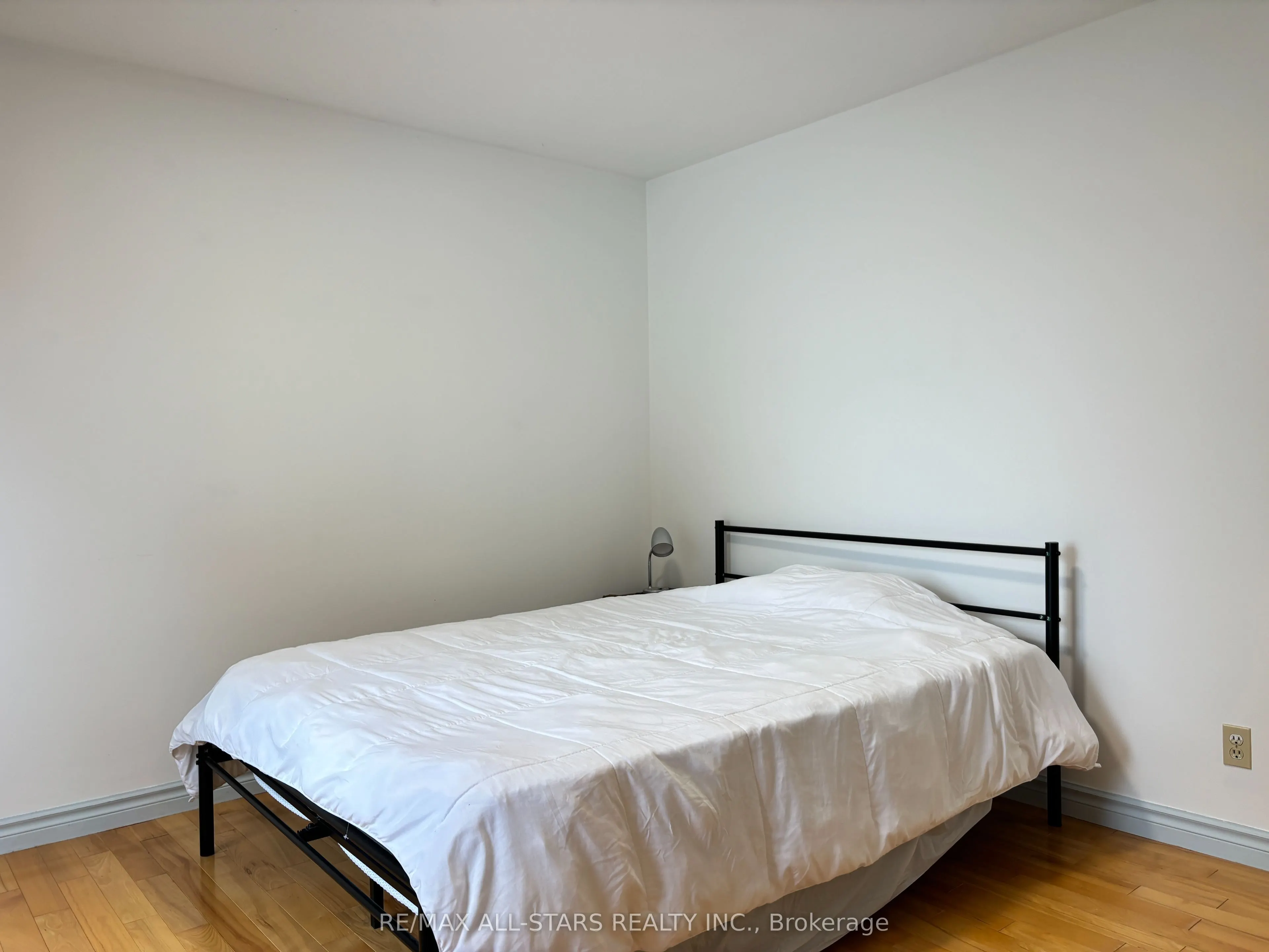 2999 Lakeside Drive, #Upper Level