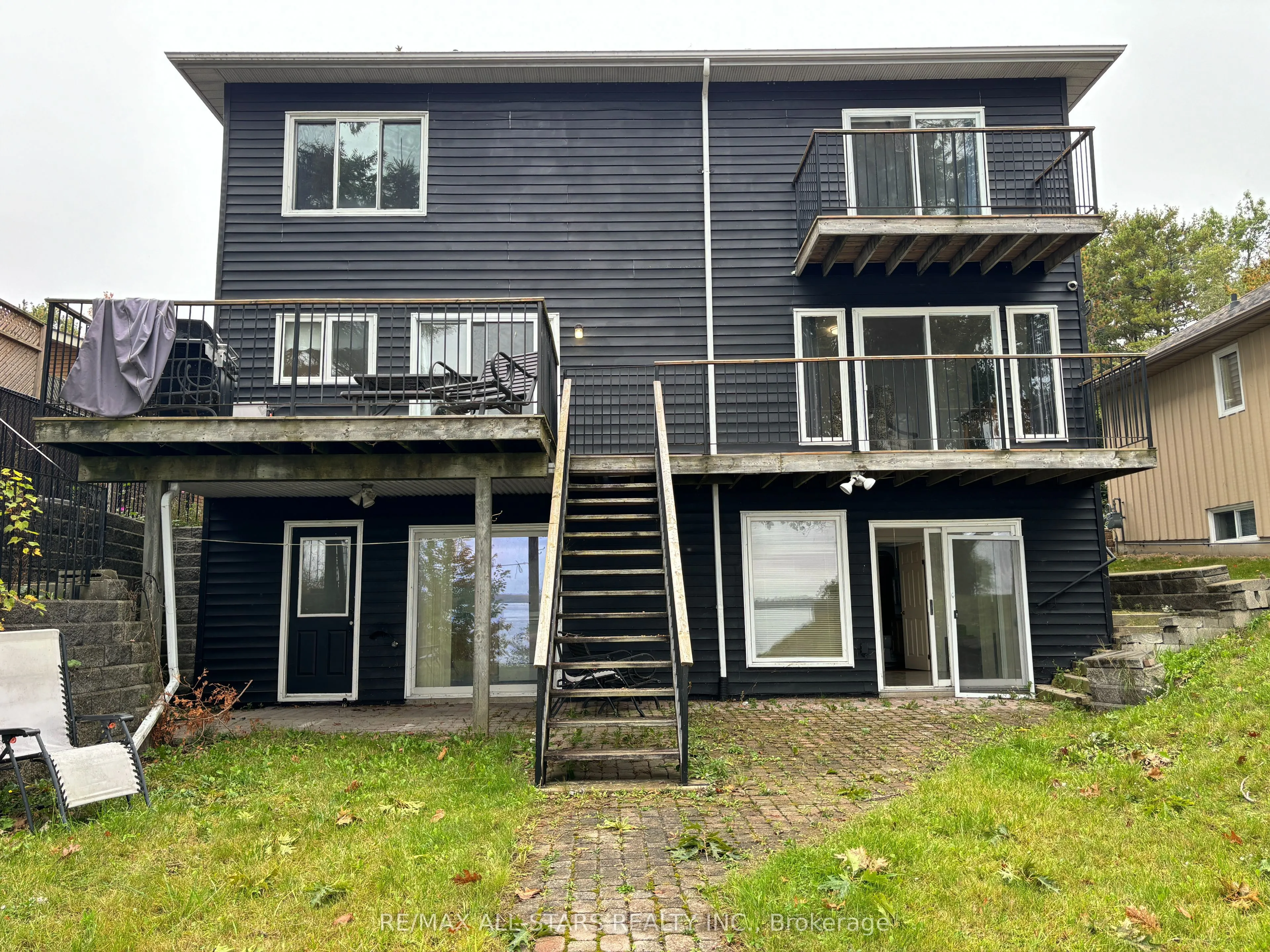 2999 Lakeside Drive, #Upper Level