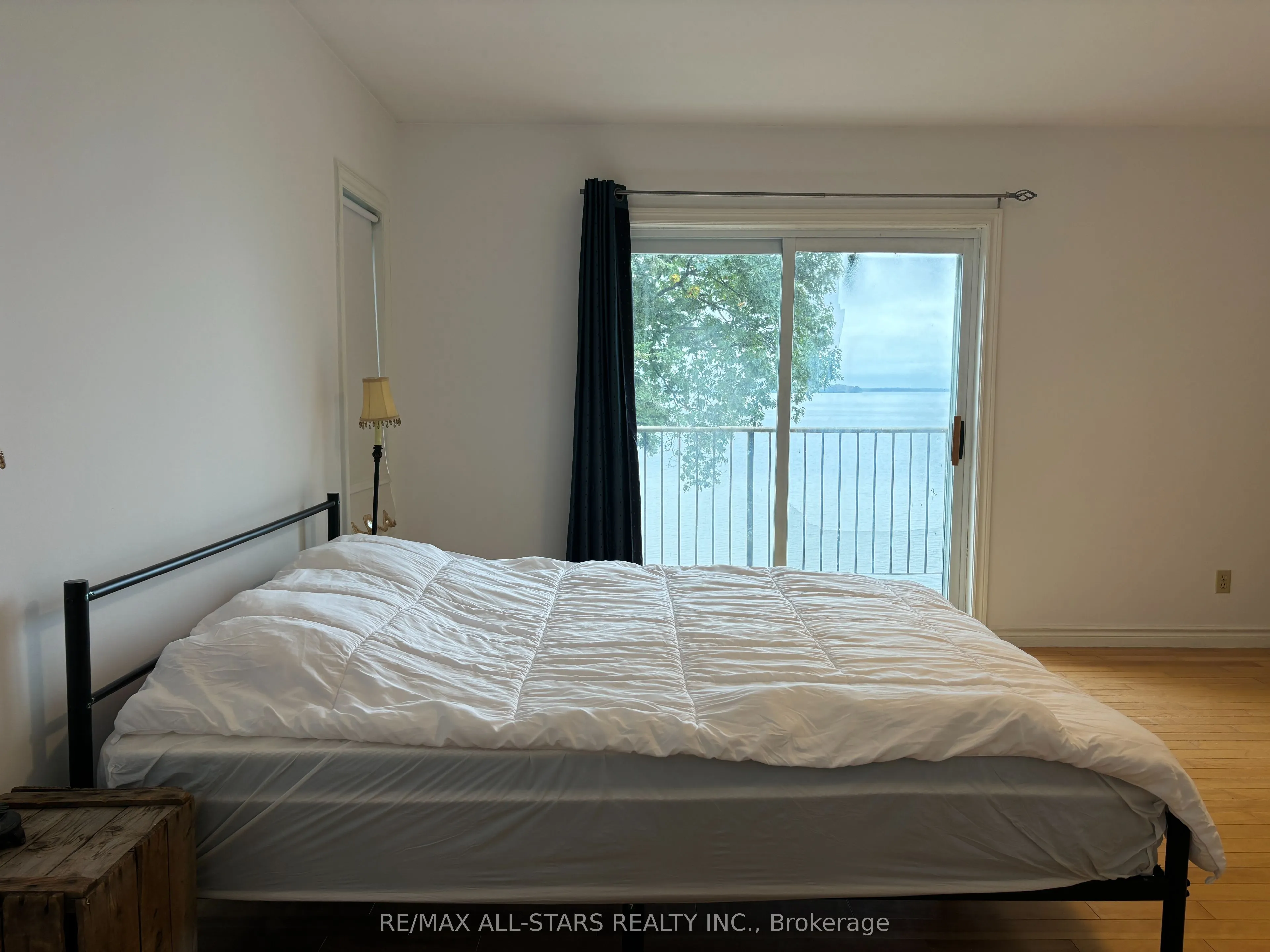 2999 Lakeside Drive, #Upper Level