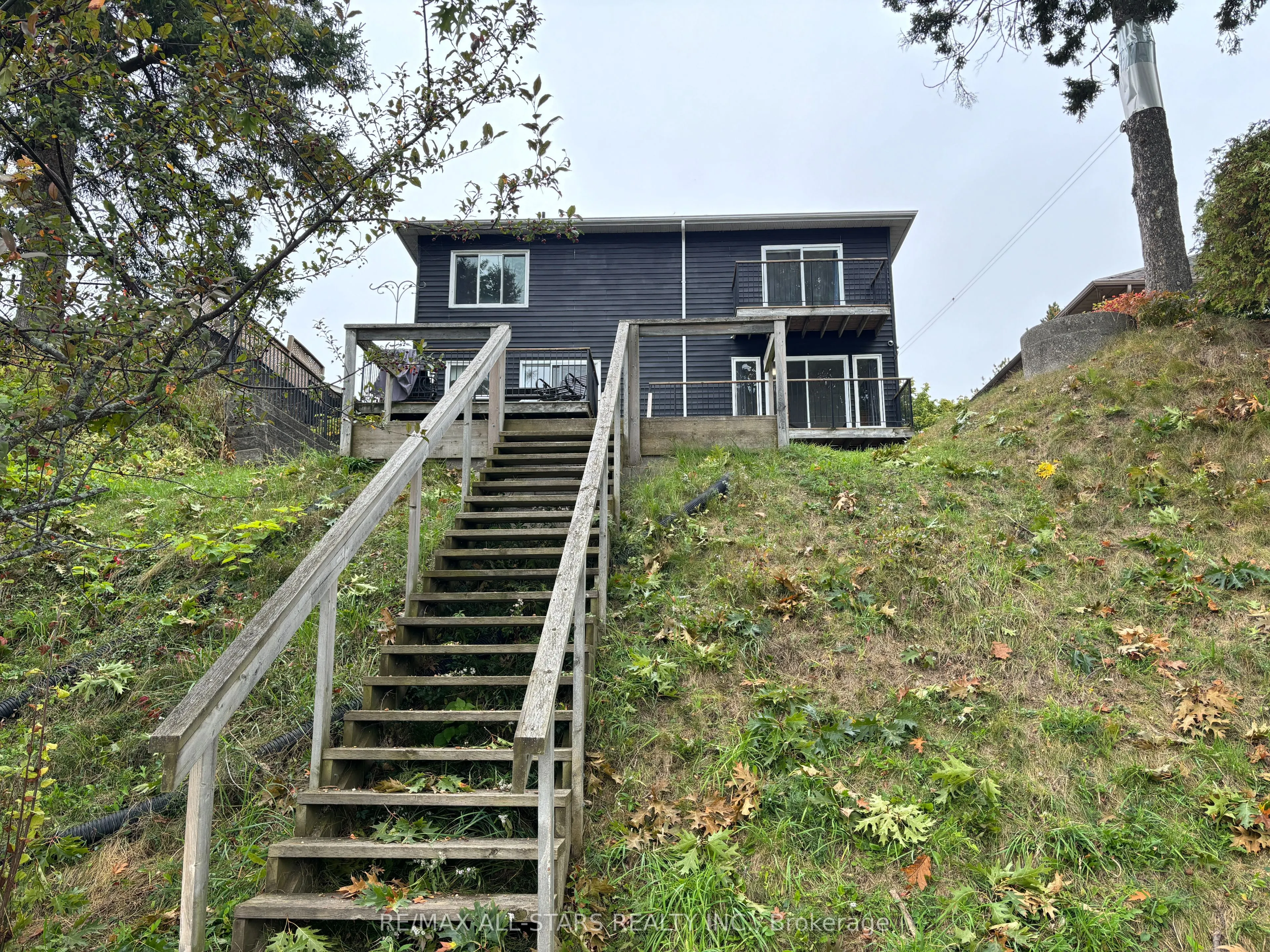 2999 Lakeside Drive, #Upper Level