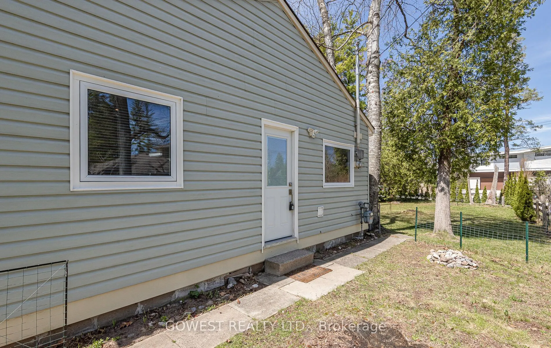2137 Shore Lane