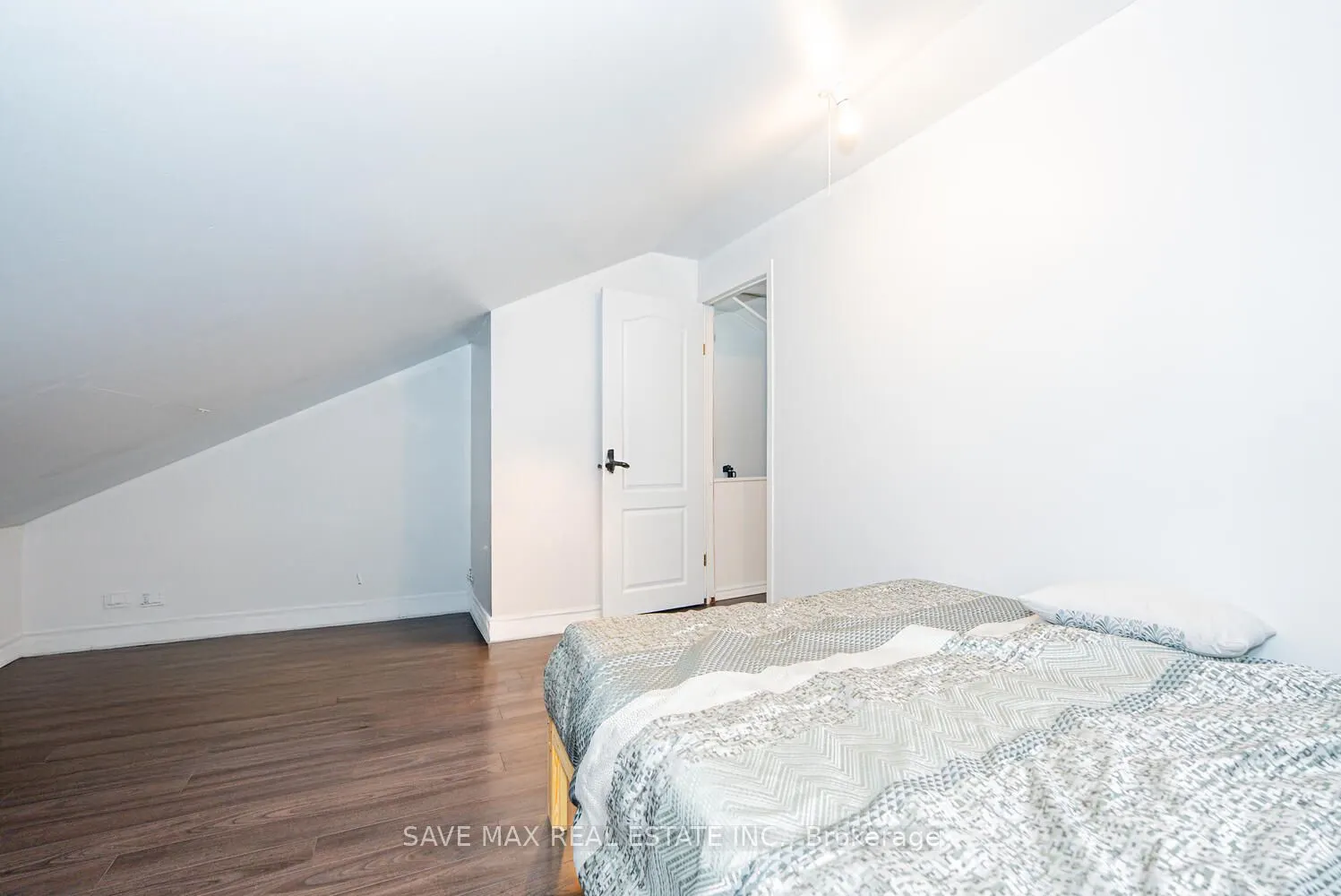 2008 Tiny Beaches Road S