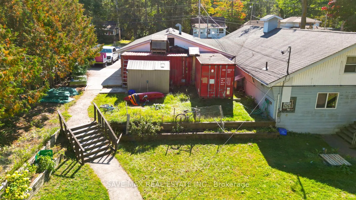 2008 Tiny Beaches Road S