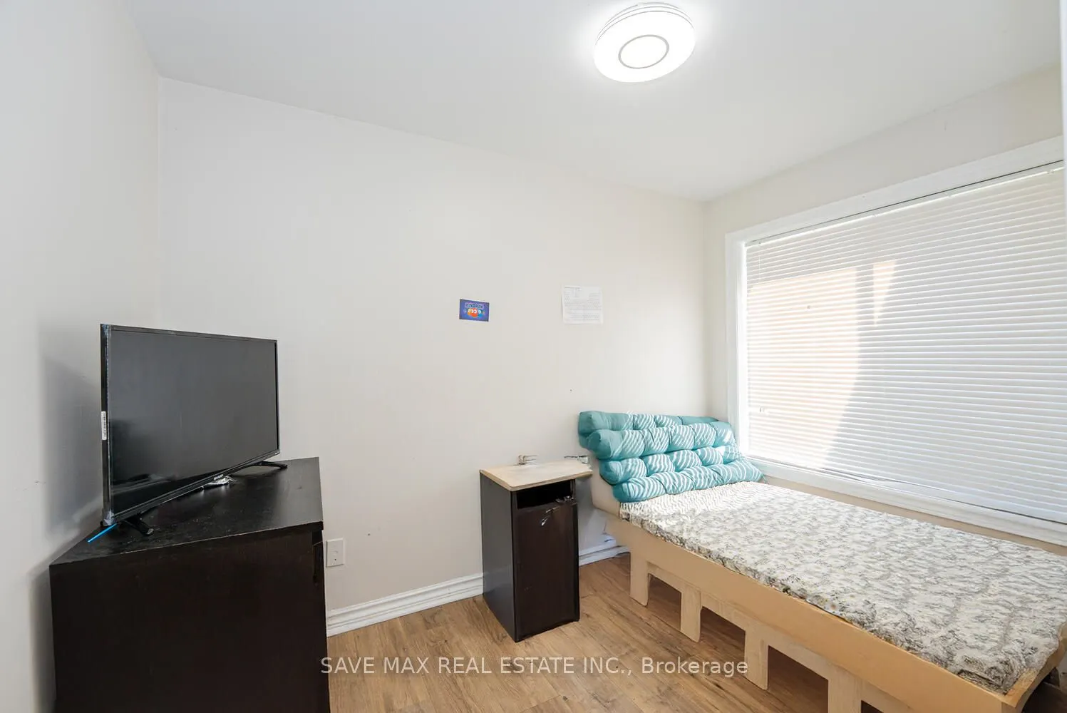 2008 Tiny Beaches Road S