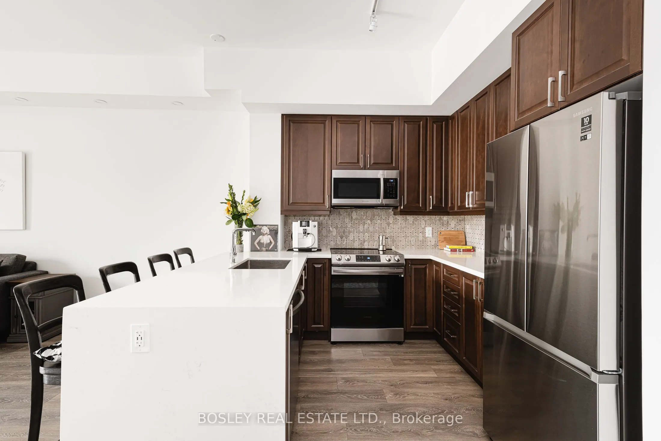 1 Hume Street S, #310