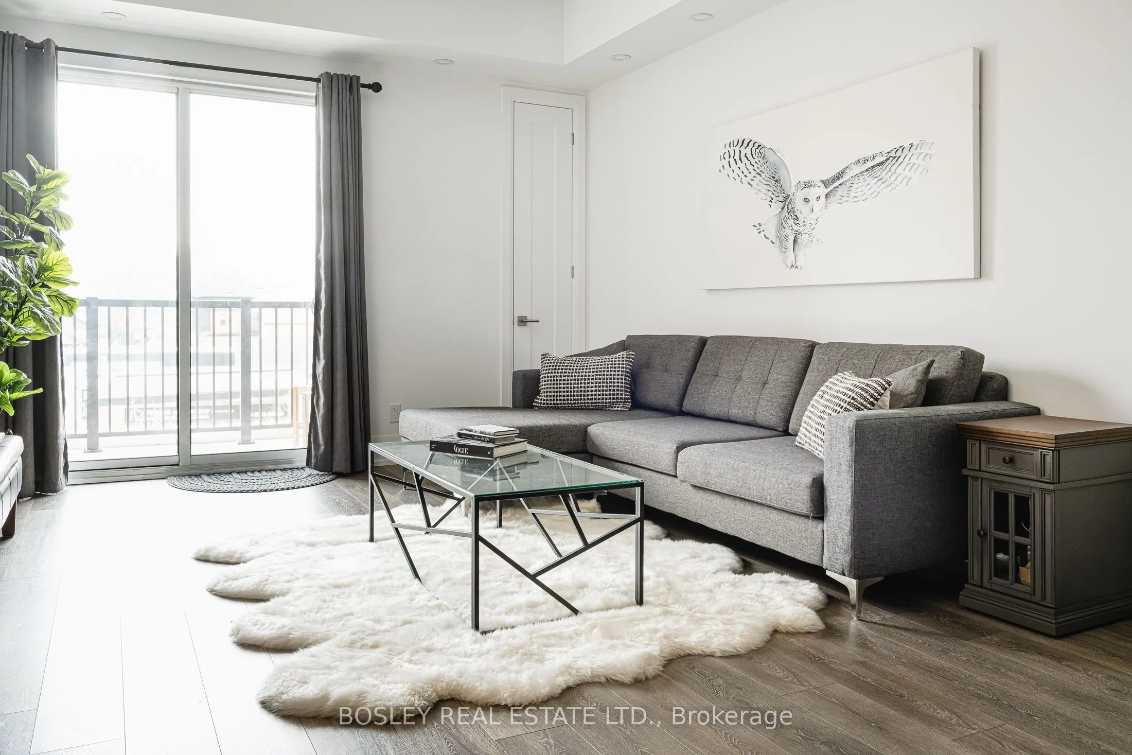 1 Hume Street S, #310
