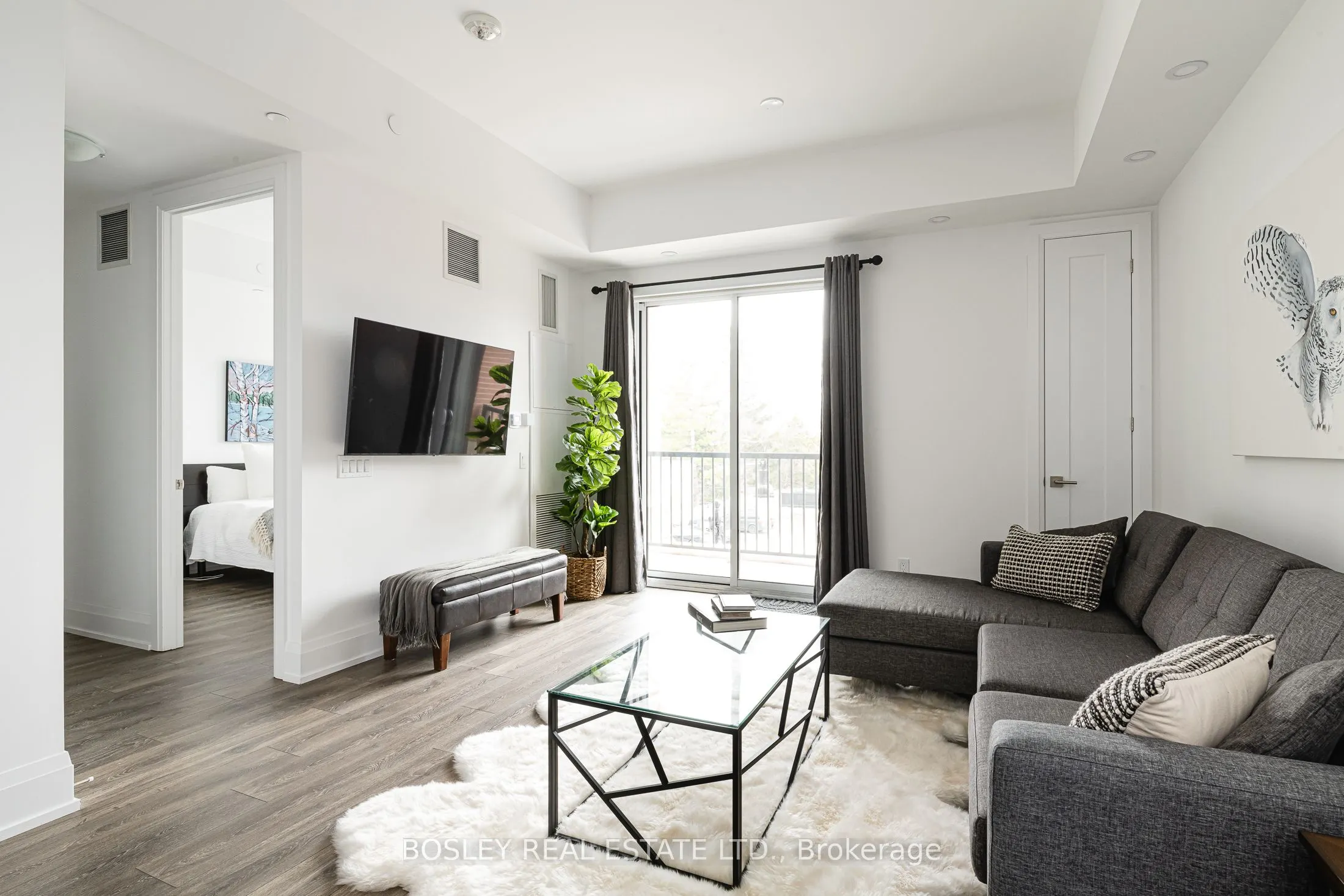 1 Hume Street S, #310