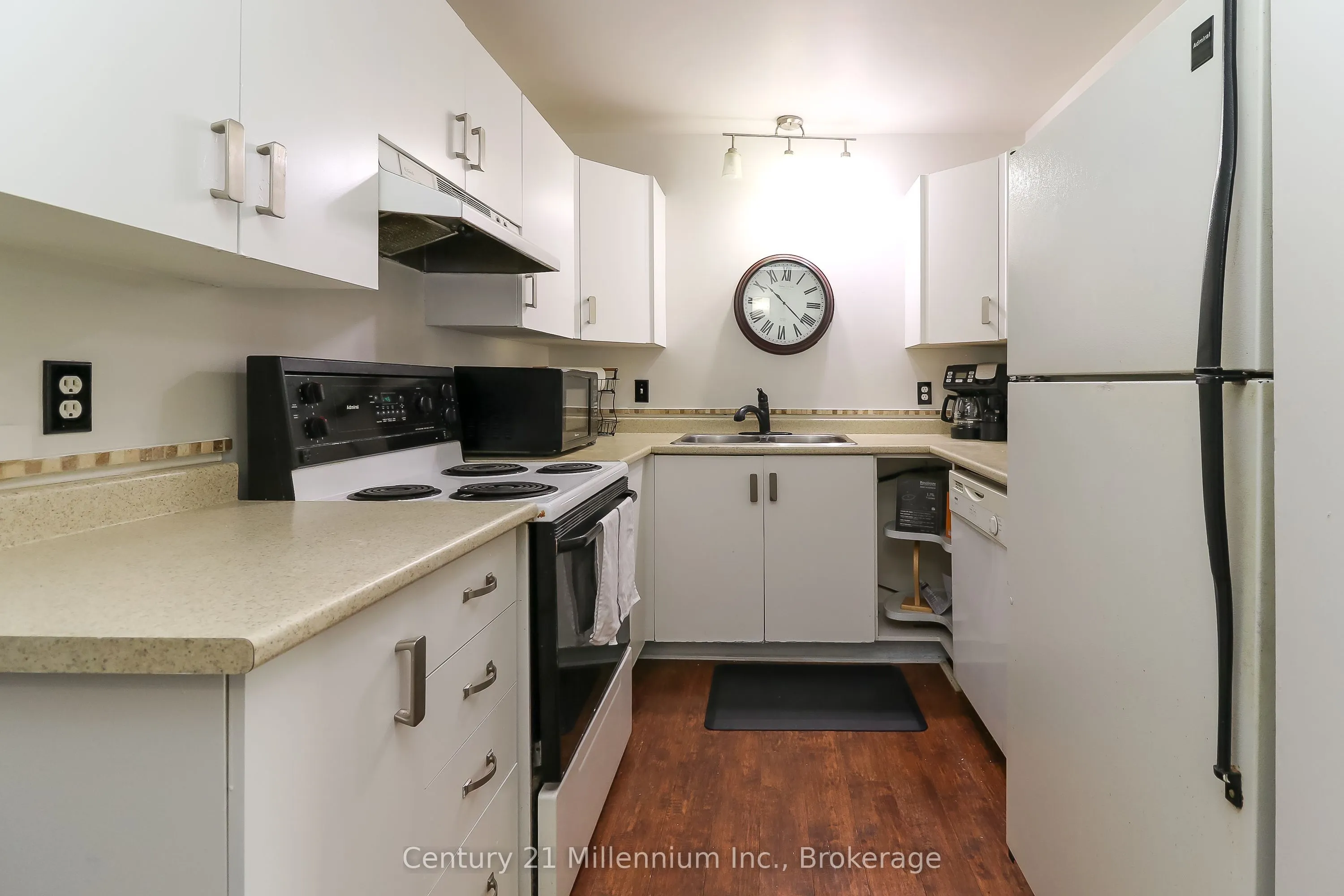 4 Trafalgar Road, #4