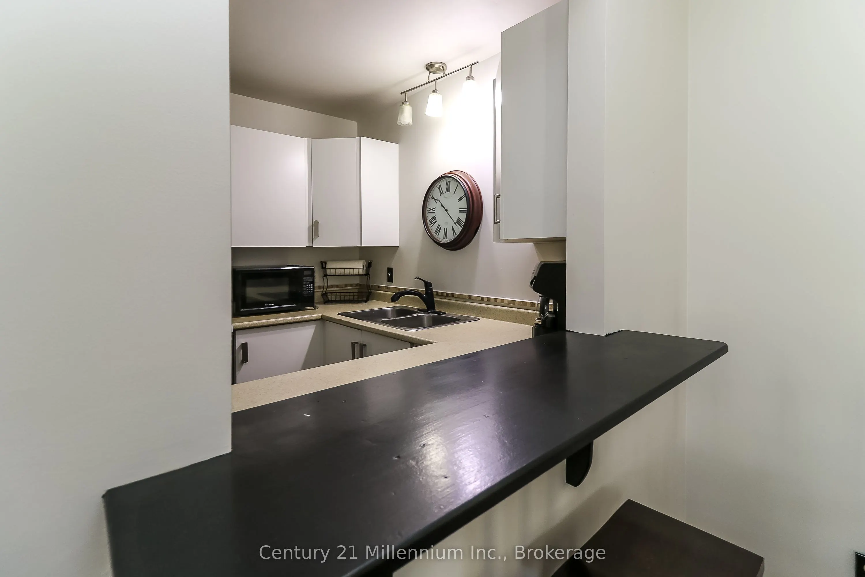 4 Trafalgar Road, #4