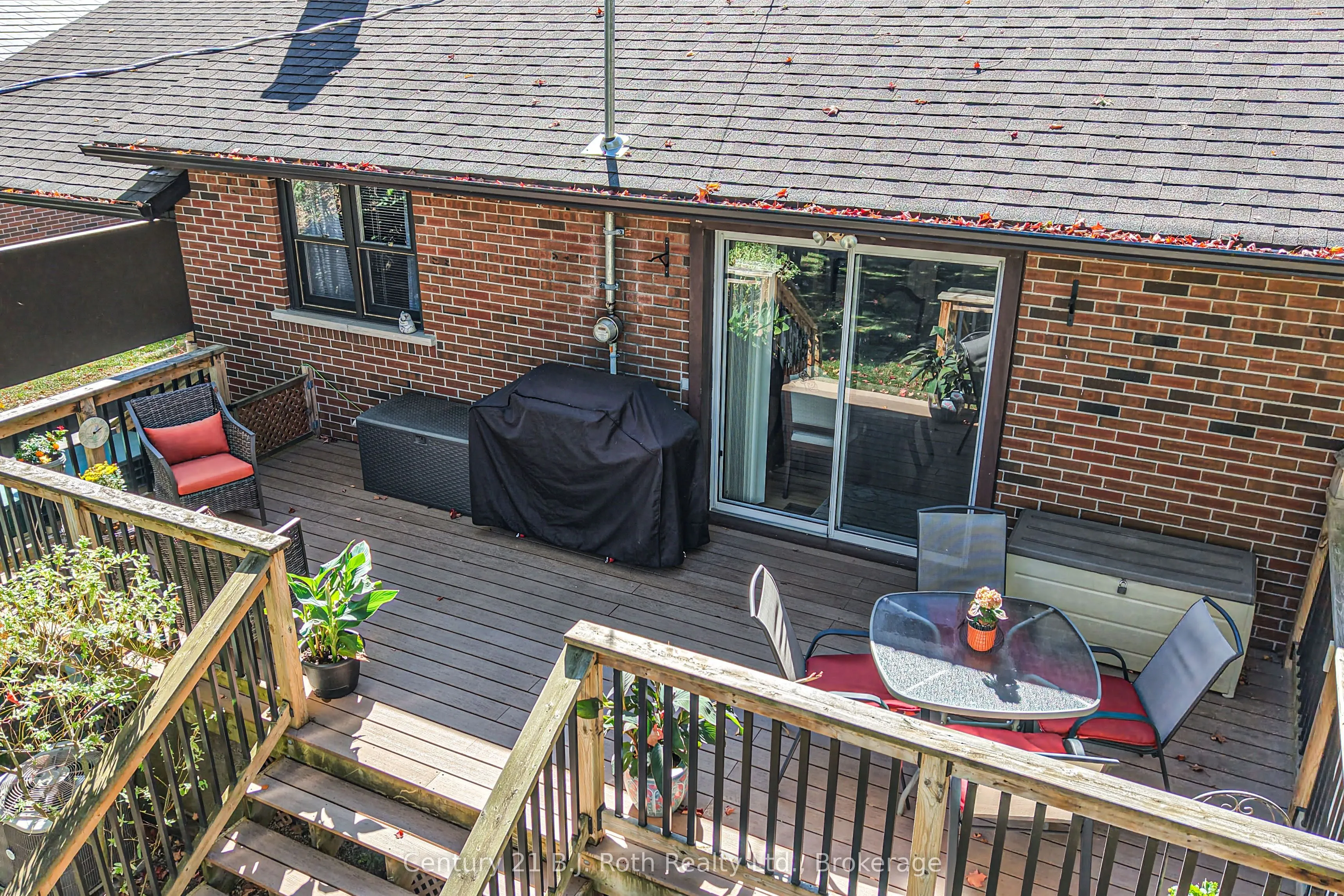 262 Lawrence Avenue
