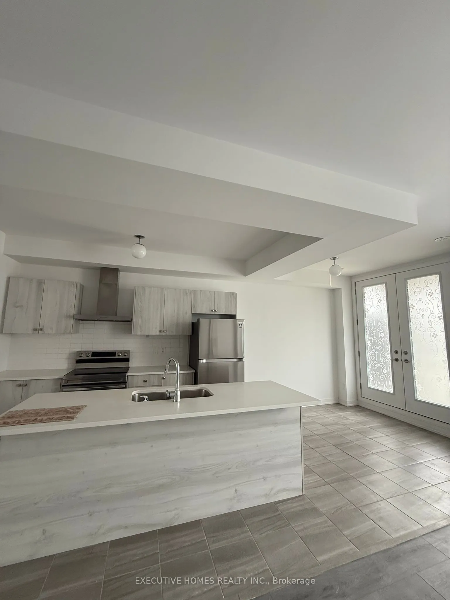 10 Blue Forest Crescent