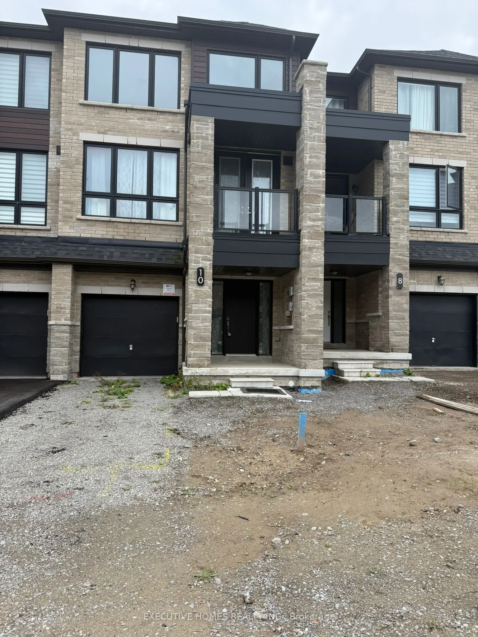 10 Blue Forest Crescent