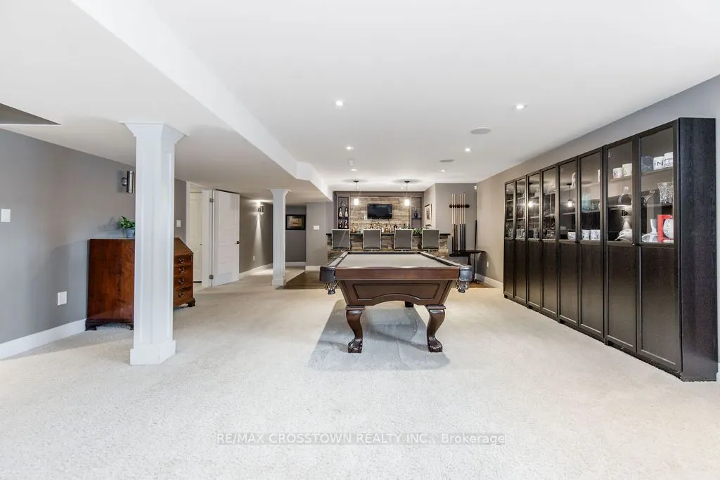 25 MENNILL Drive