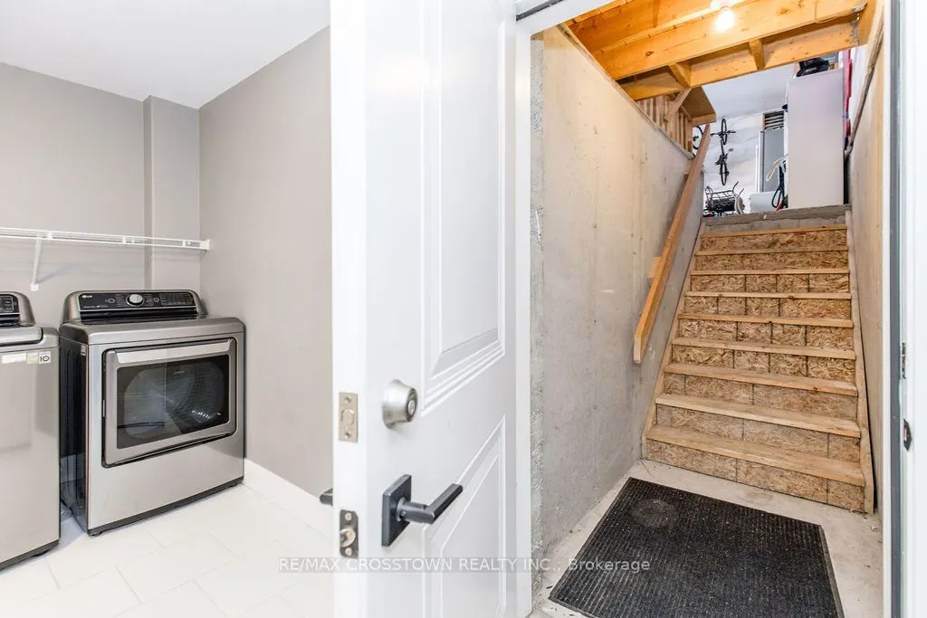 25 MENNILL Drive
